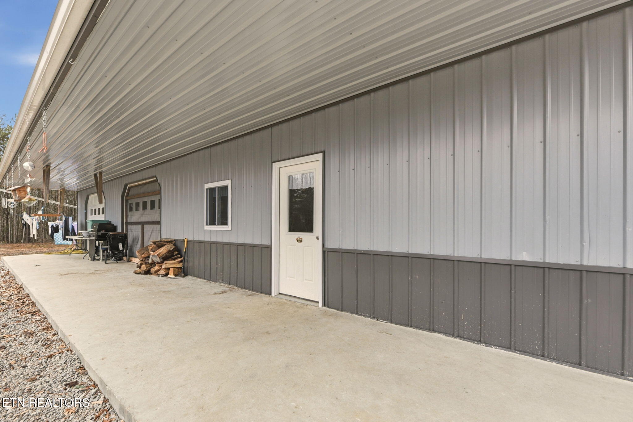 337 Old Collins Deer Lodge TN 37726