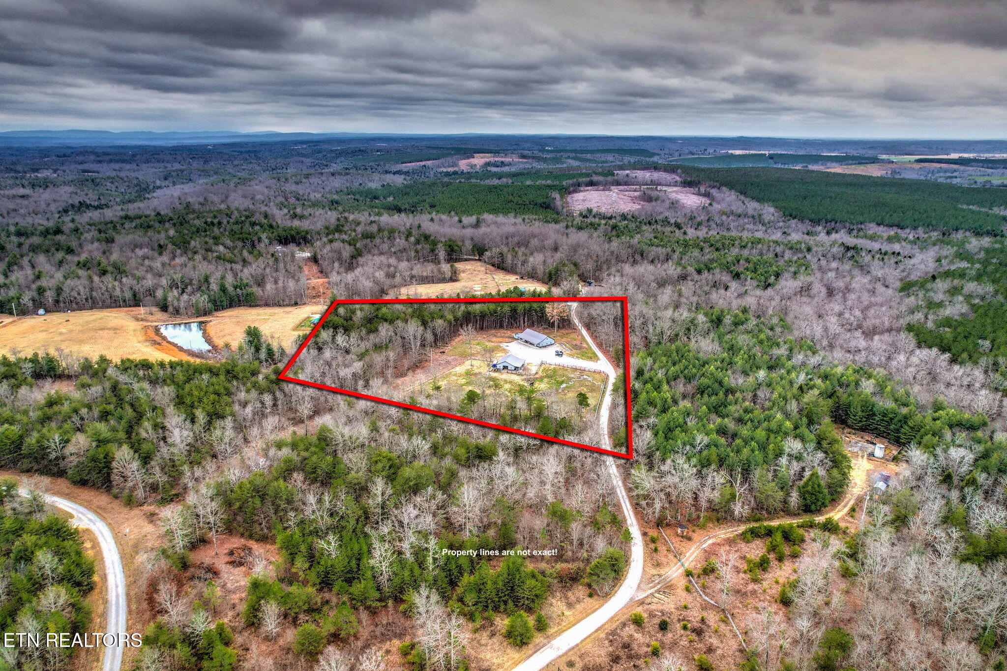 337 Old Collins Deer Lodge TN 37726