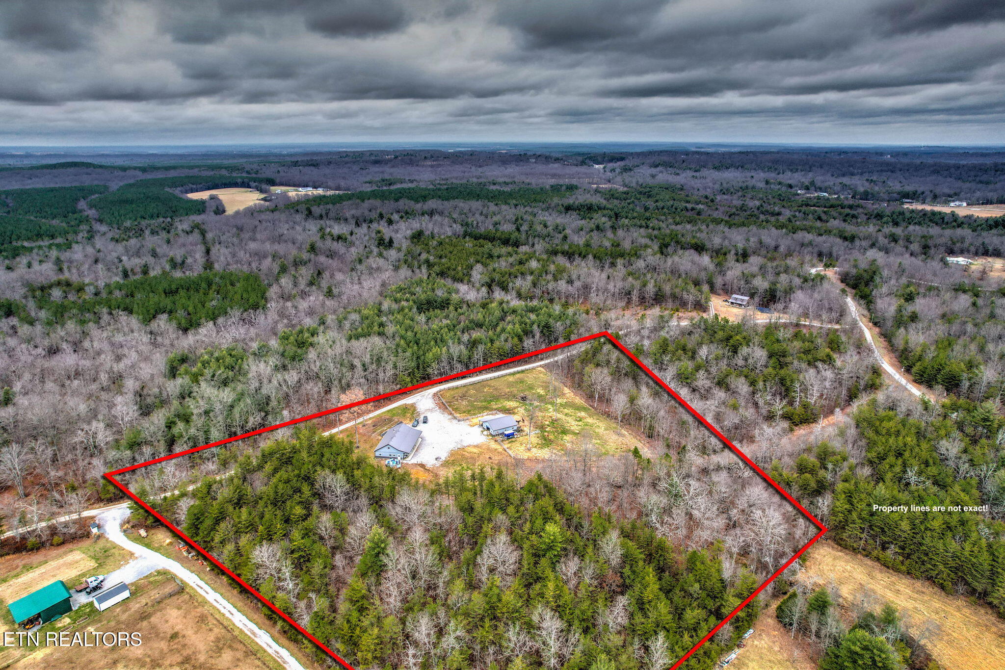 337 Old Collins Deer Lodge TN 37726