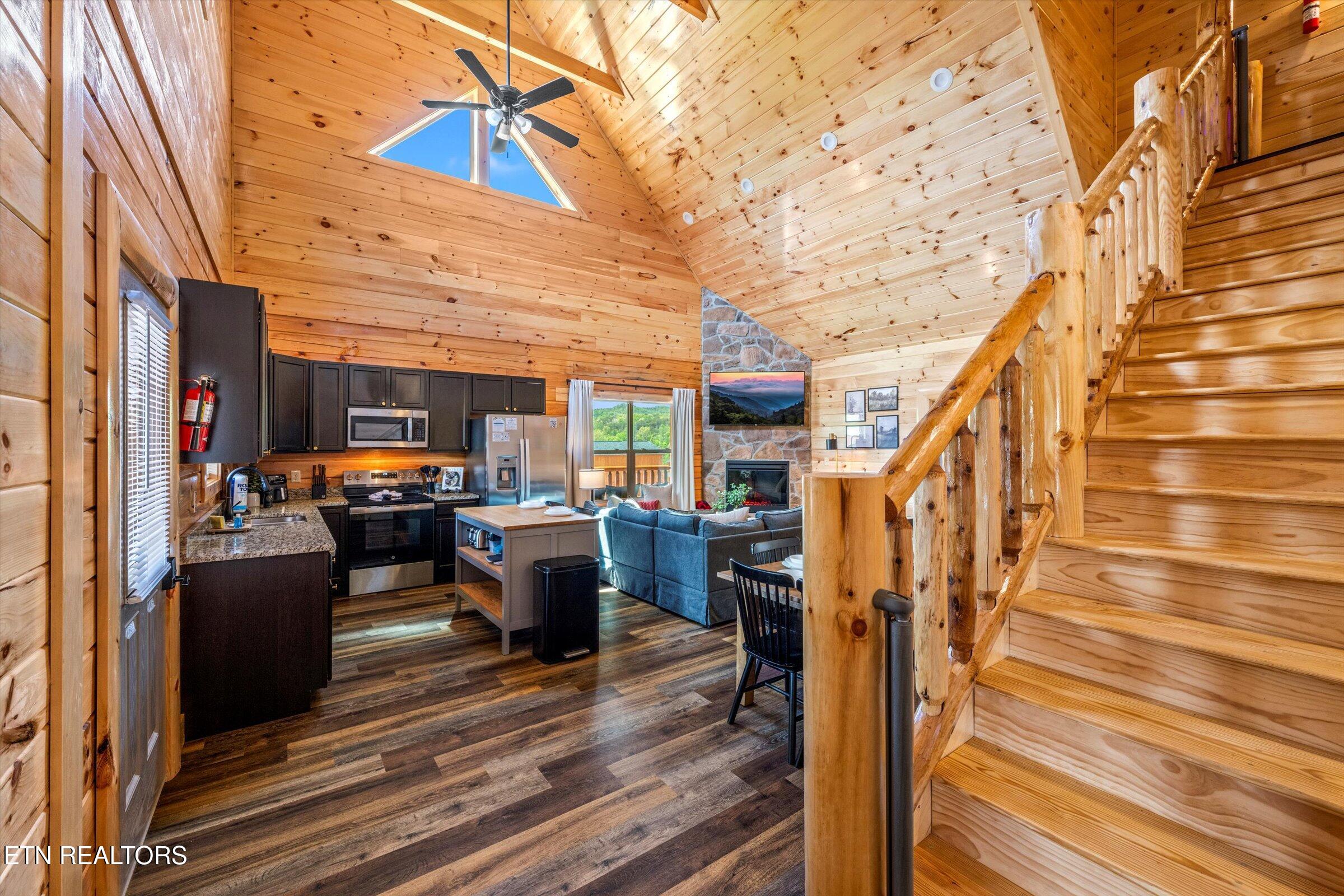 417 Southern Sun Way Pigeon Forge TN 37863