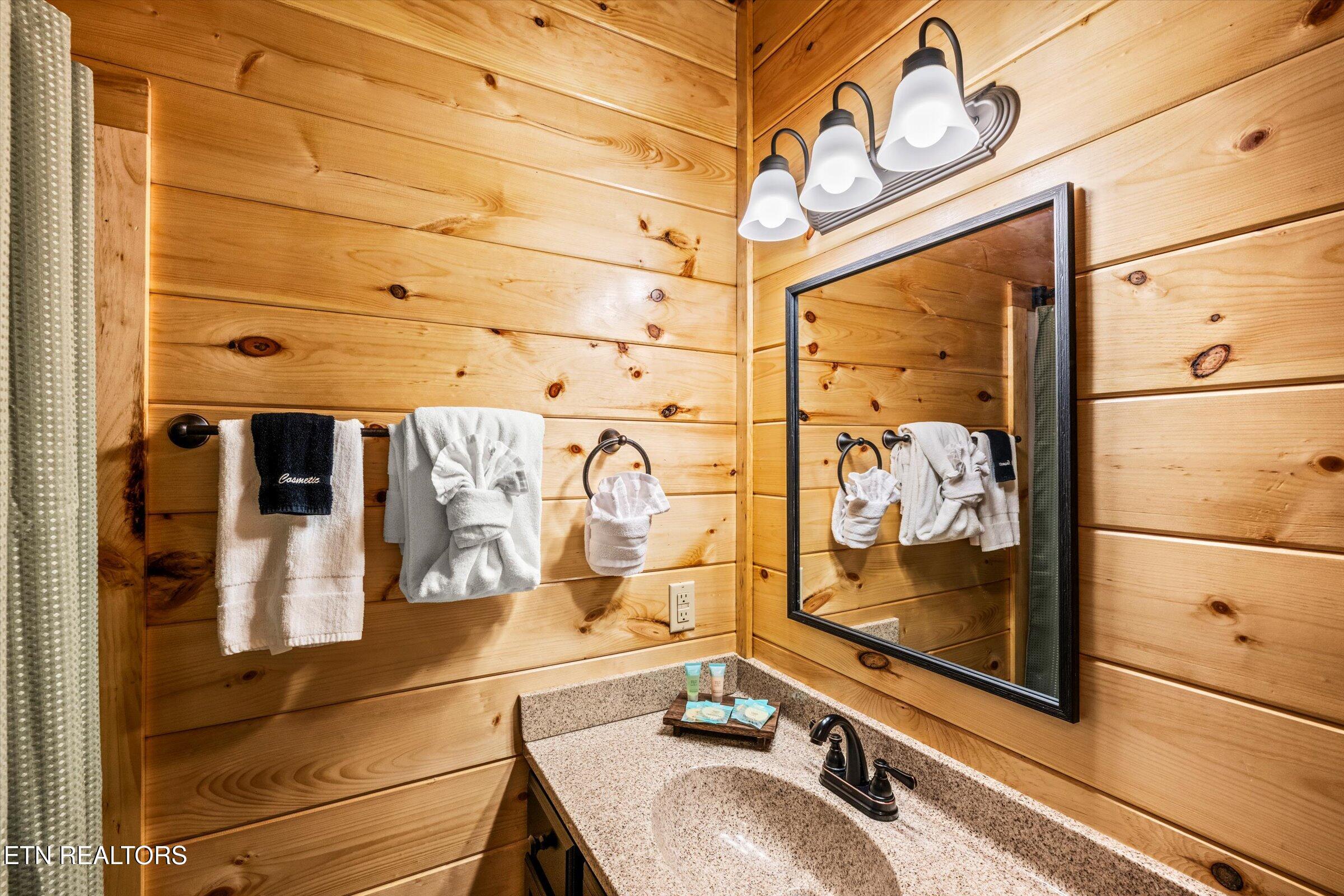 417 Southern Sun Way Pigeon Forge TN 37863