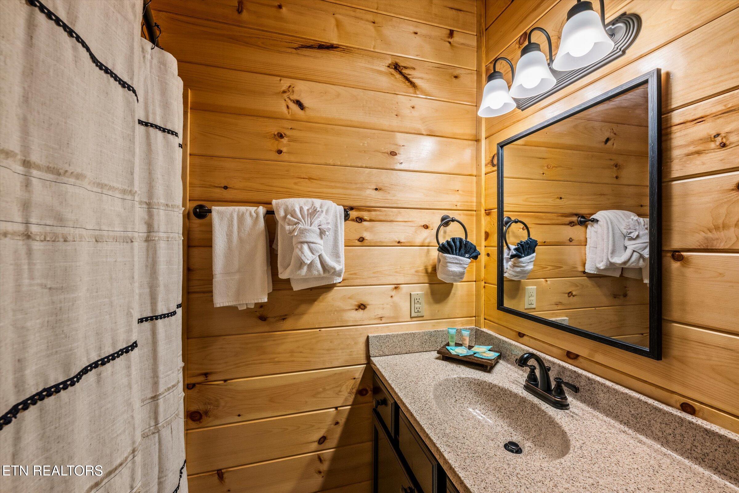 417 Southern Sun Way Pigeon Forge TN 37863