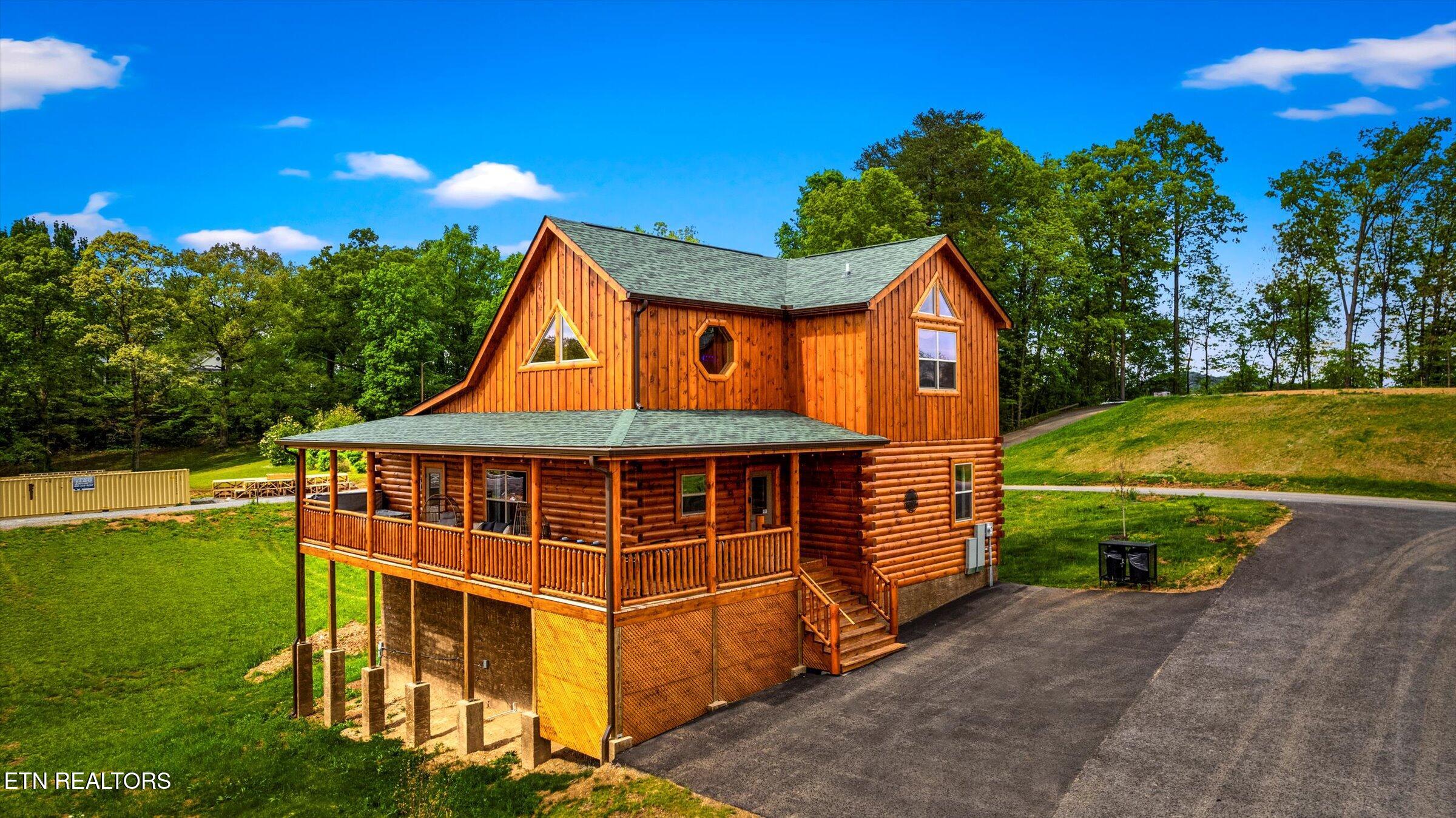 417 Southern Sun Way Pigeon Forge TN 37863