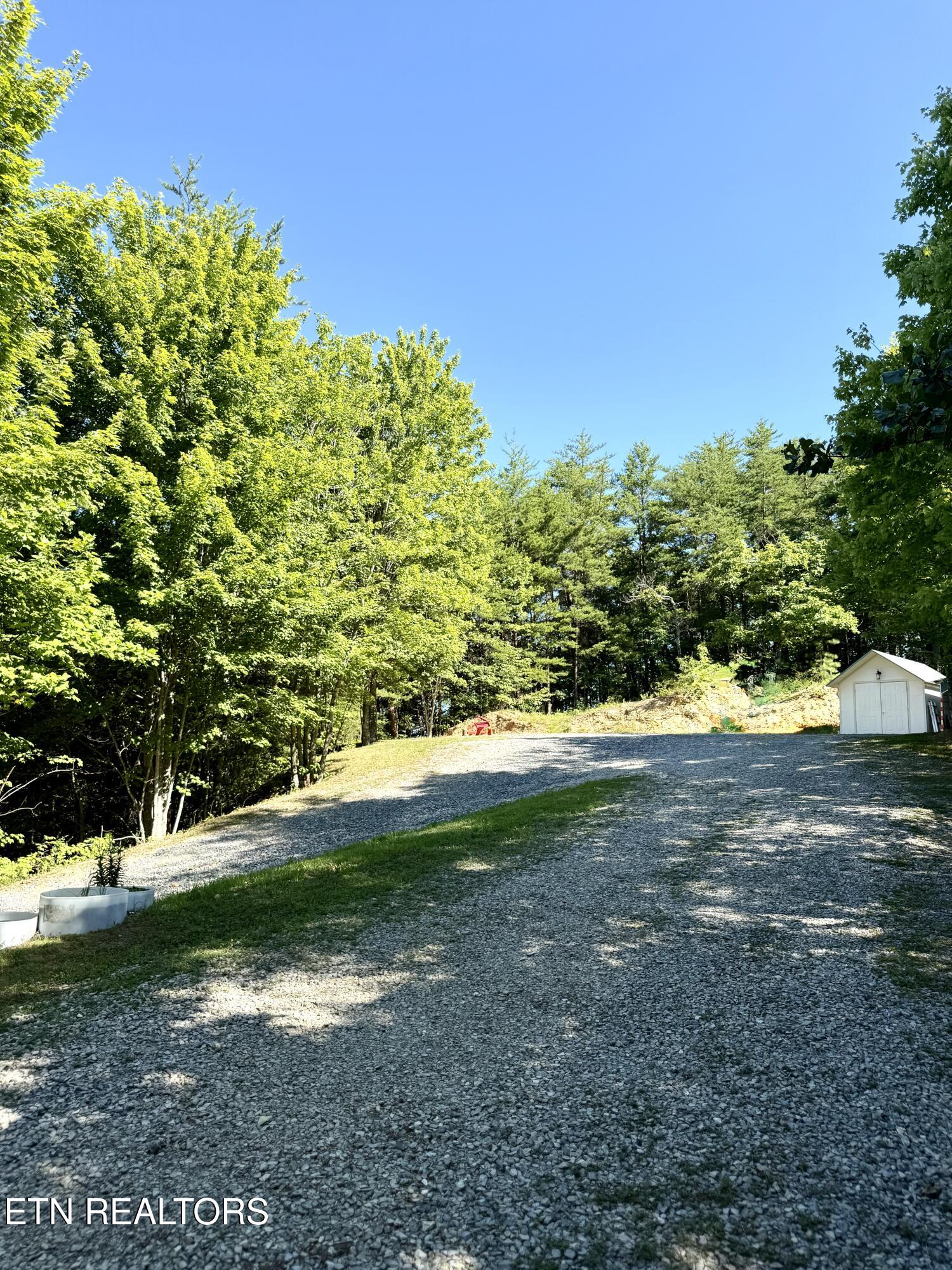 1600 Chestnut Valley Road Vonore TN 37885
