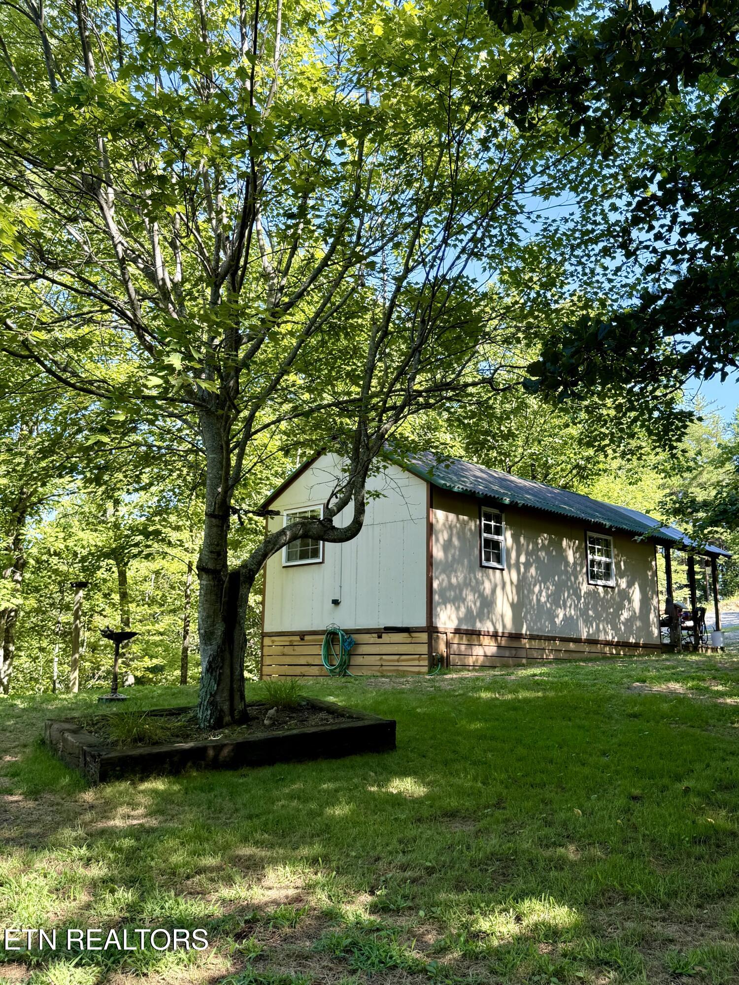 1600 Chestnut Valley Road Vonore TN 37885