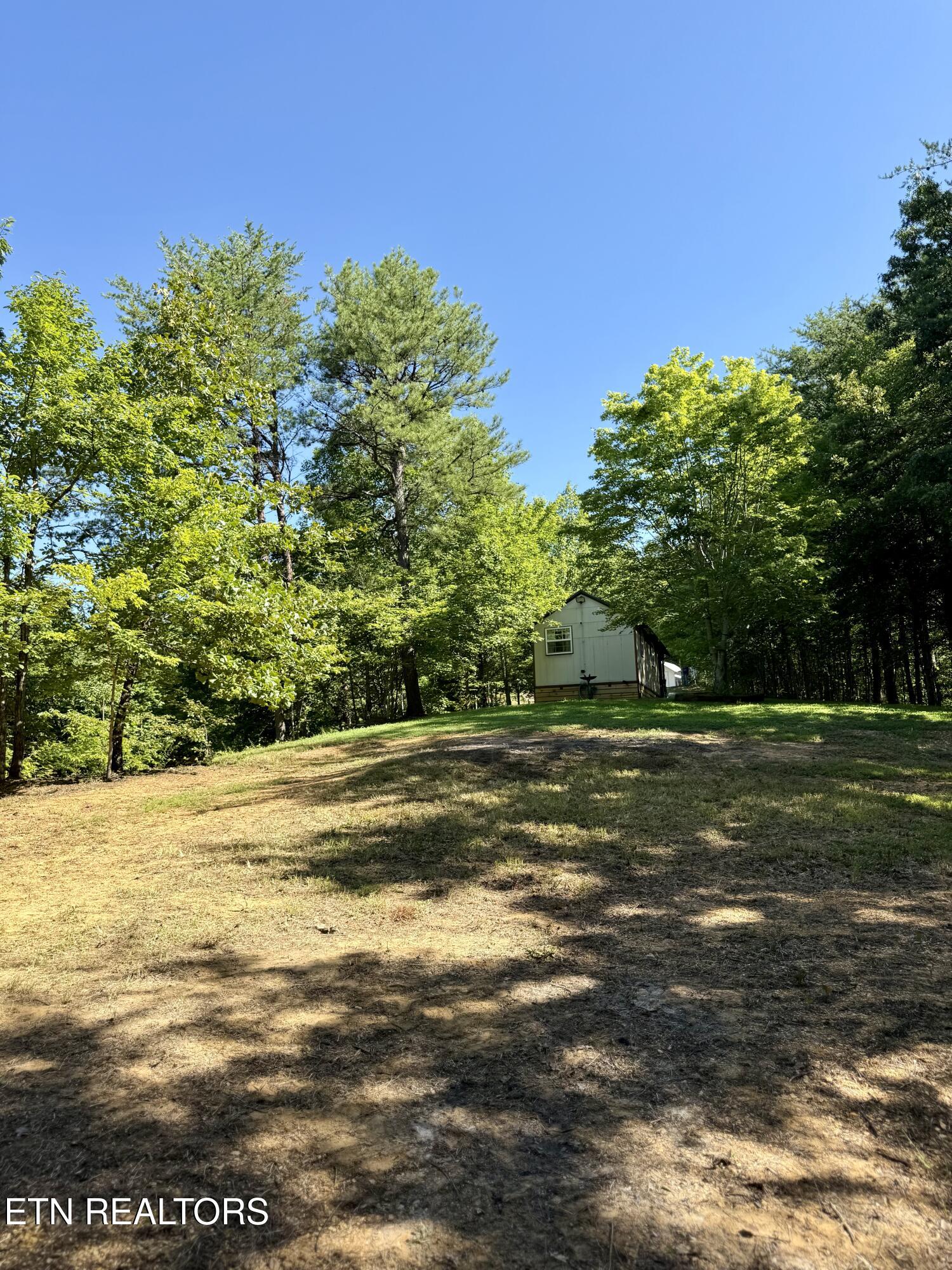 1600 Chestnut Valley Road Vonore TN 37885