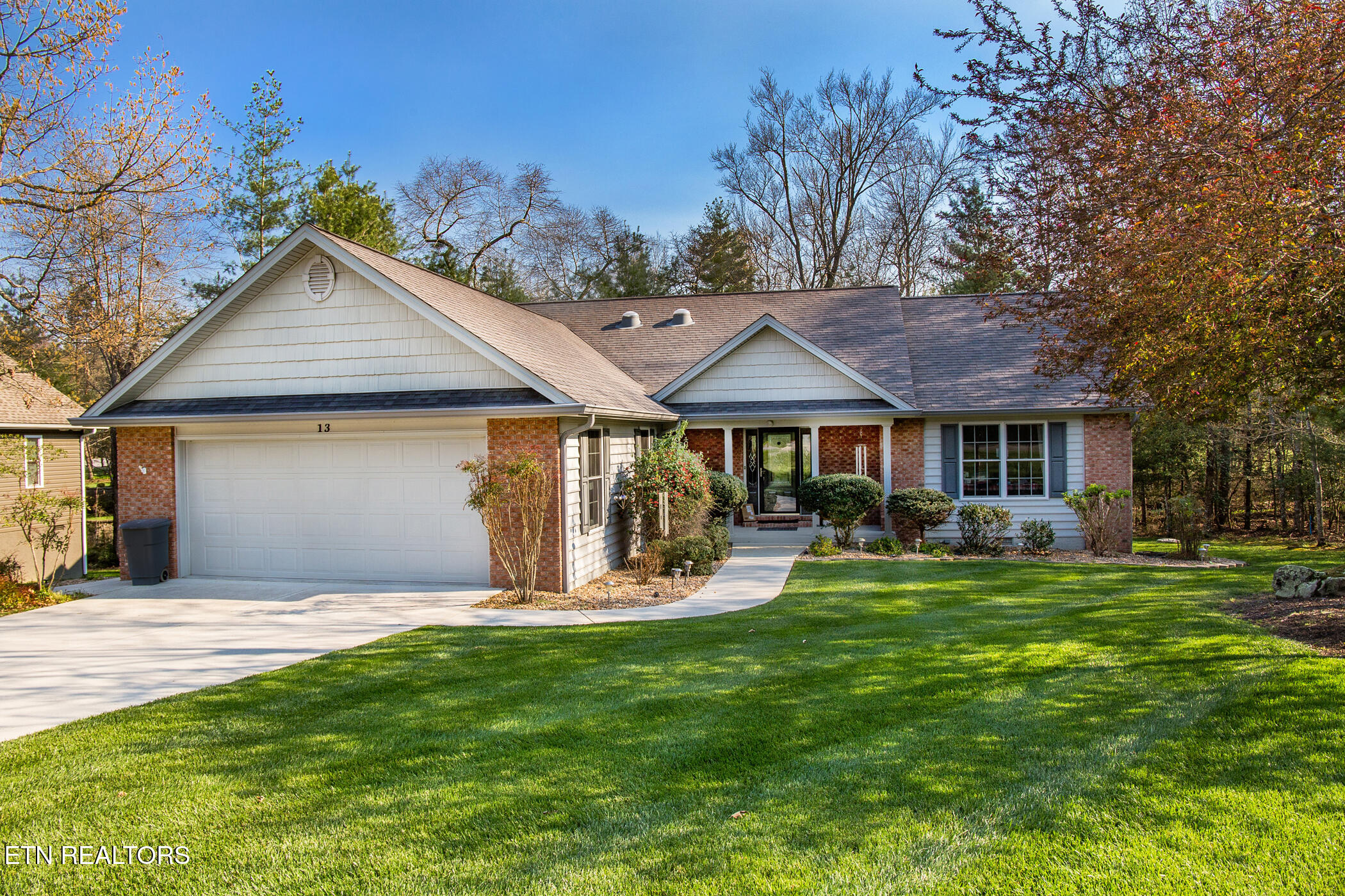 13 Kenwood Court Crossville TN 38558
