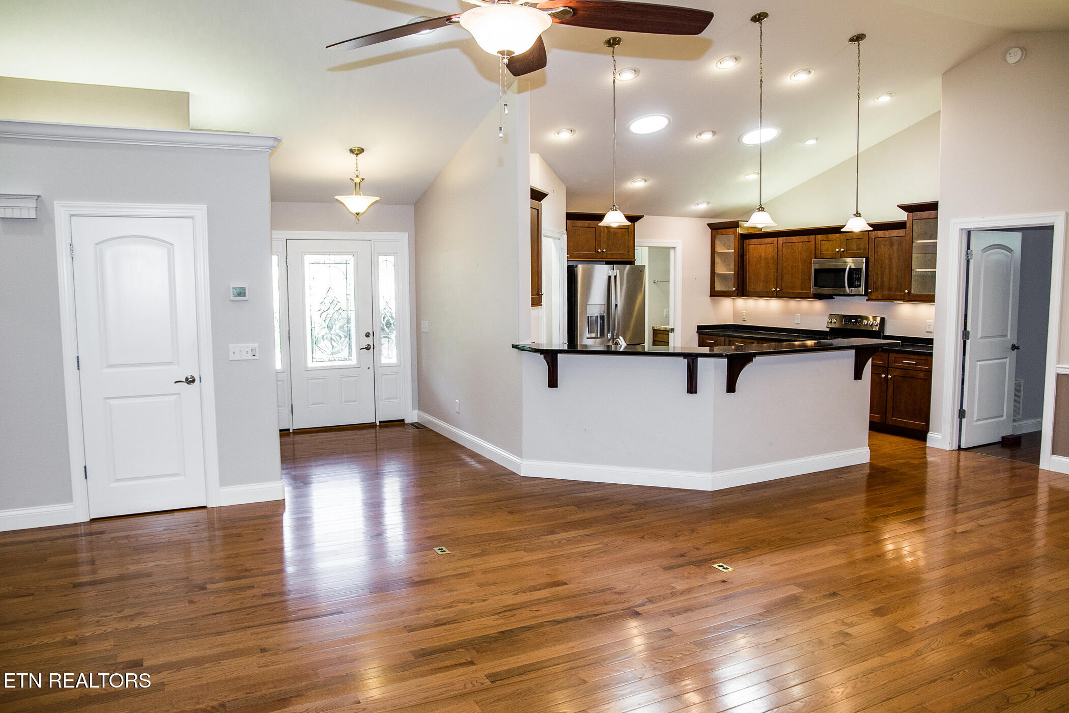 13 Kenwood Court Crossville TN 38558