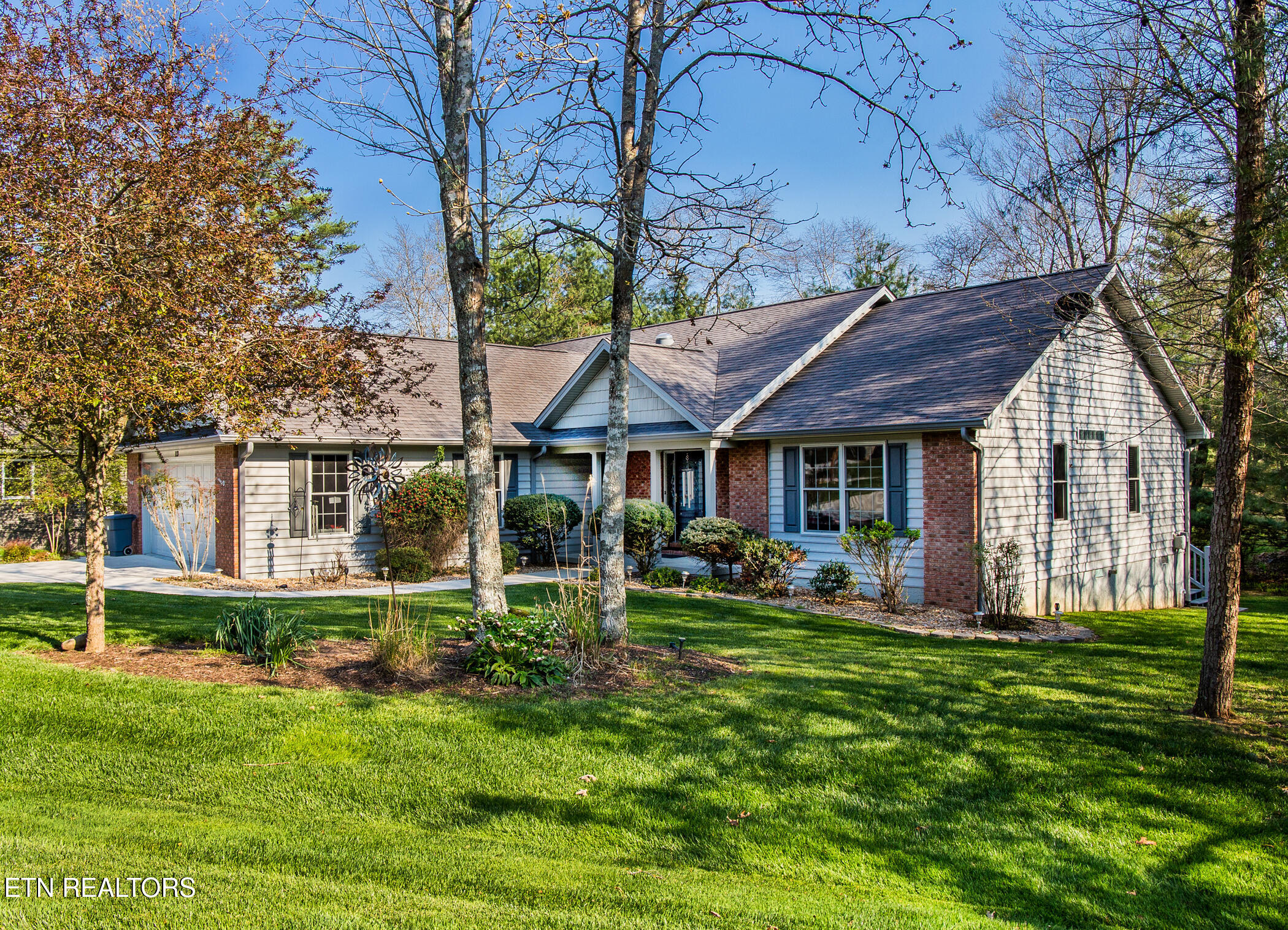 13 Kenwood Court Crossville TN 38558