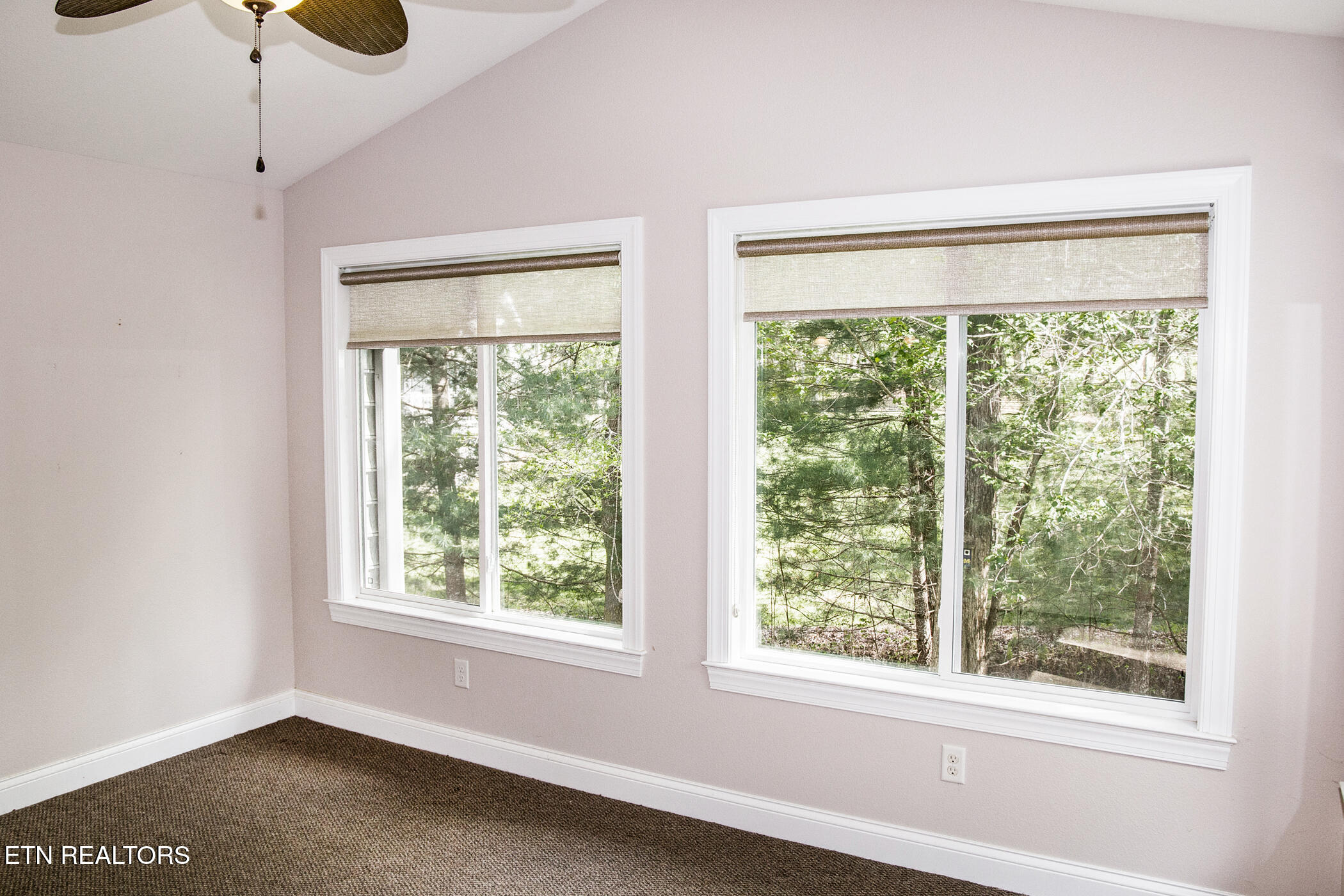 13 Kenwood Court Crossville TN 38558