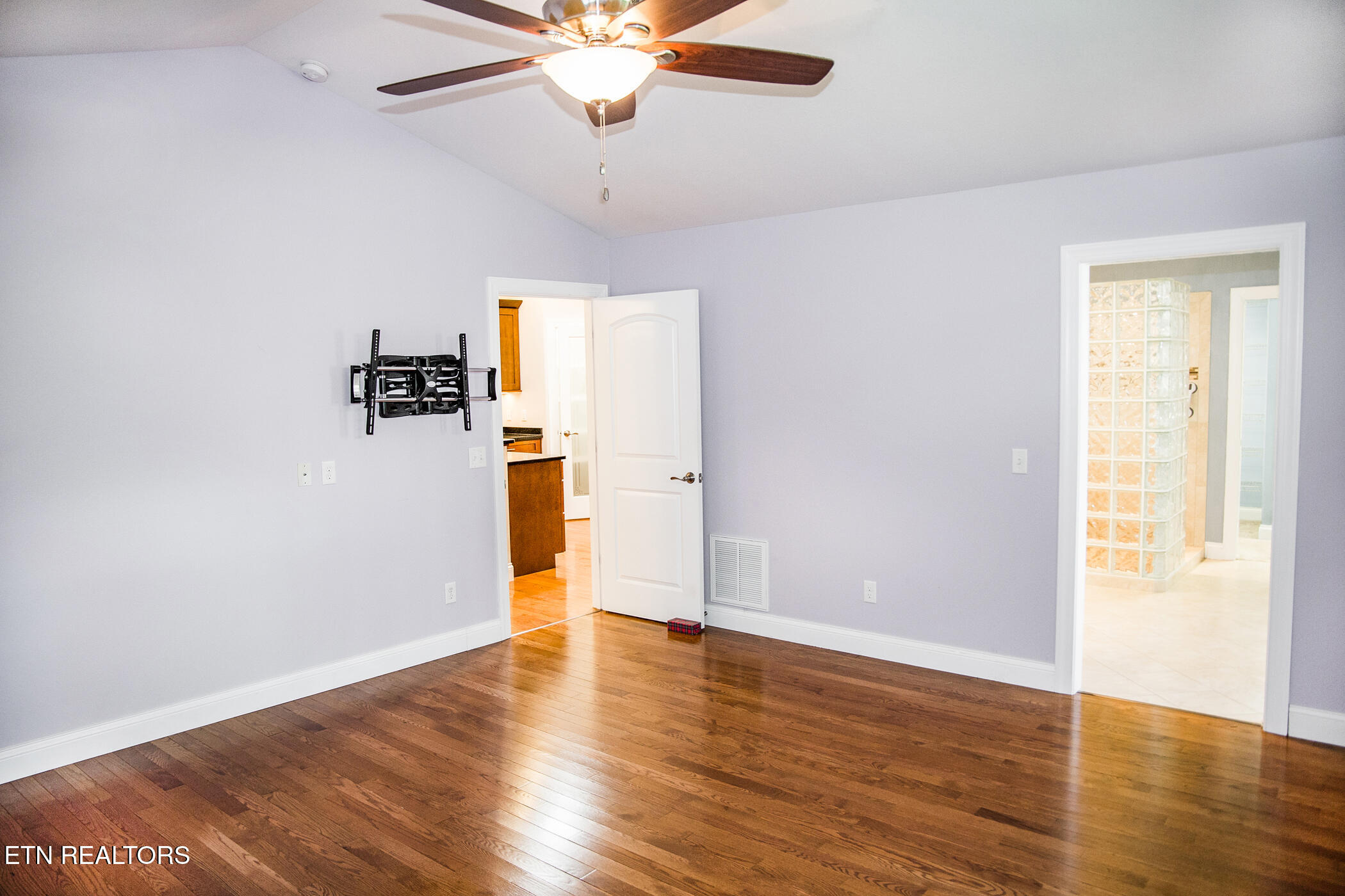 13 Kenwood Court Crossville TN 38558