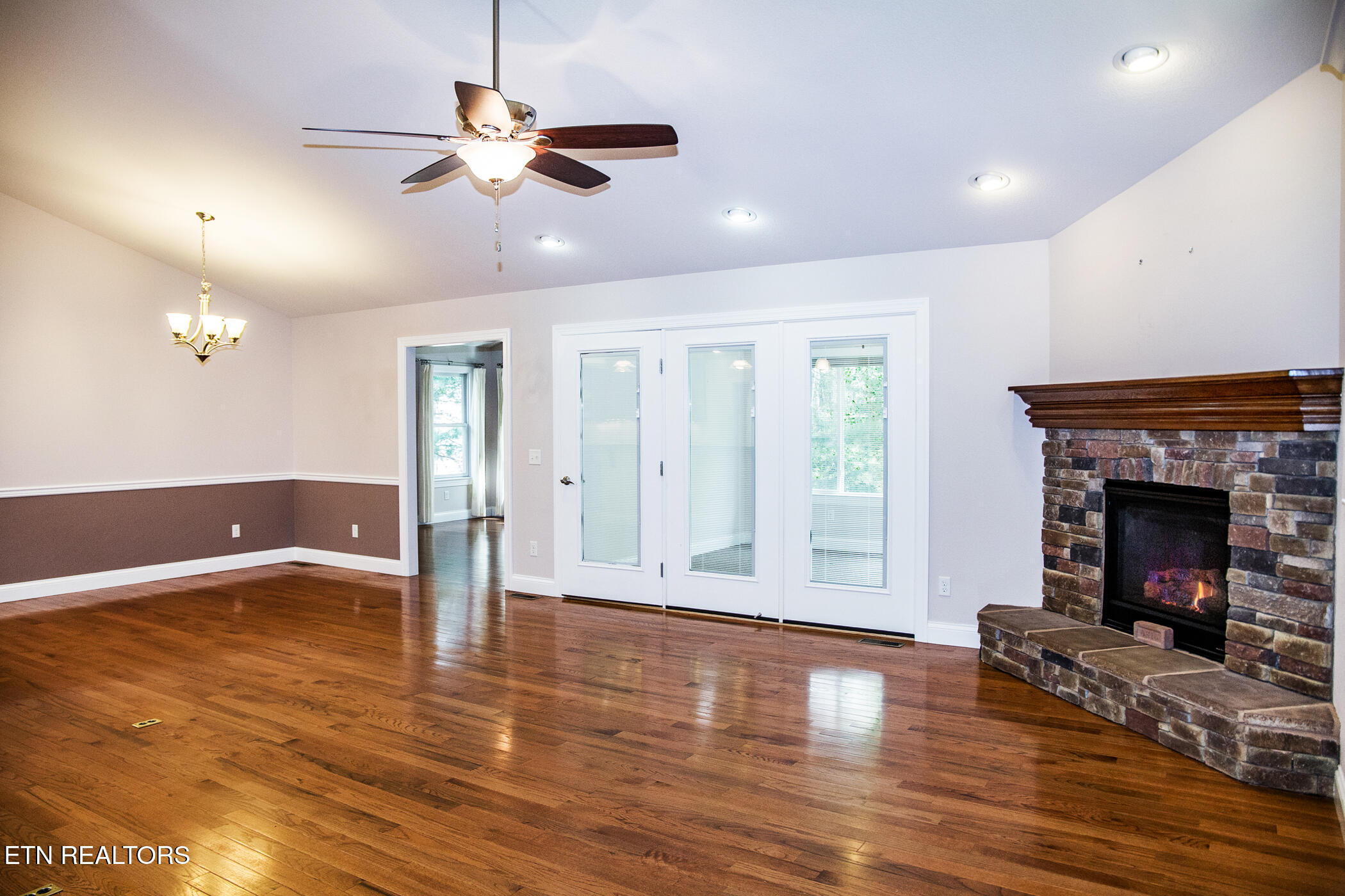 13 Kenwood Court Crossville TN 38558