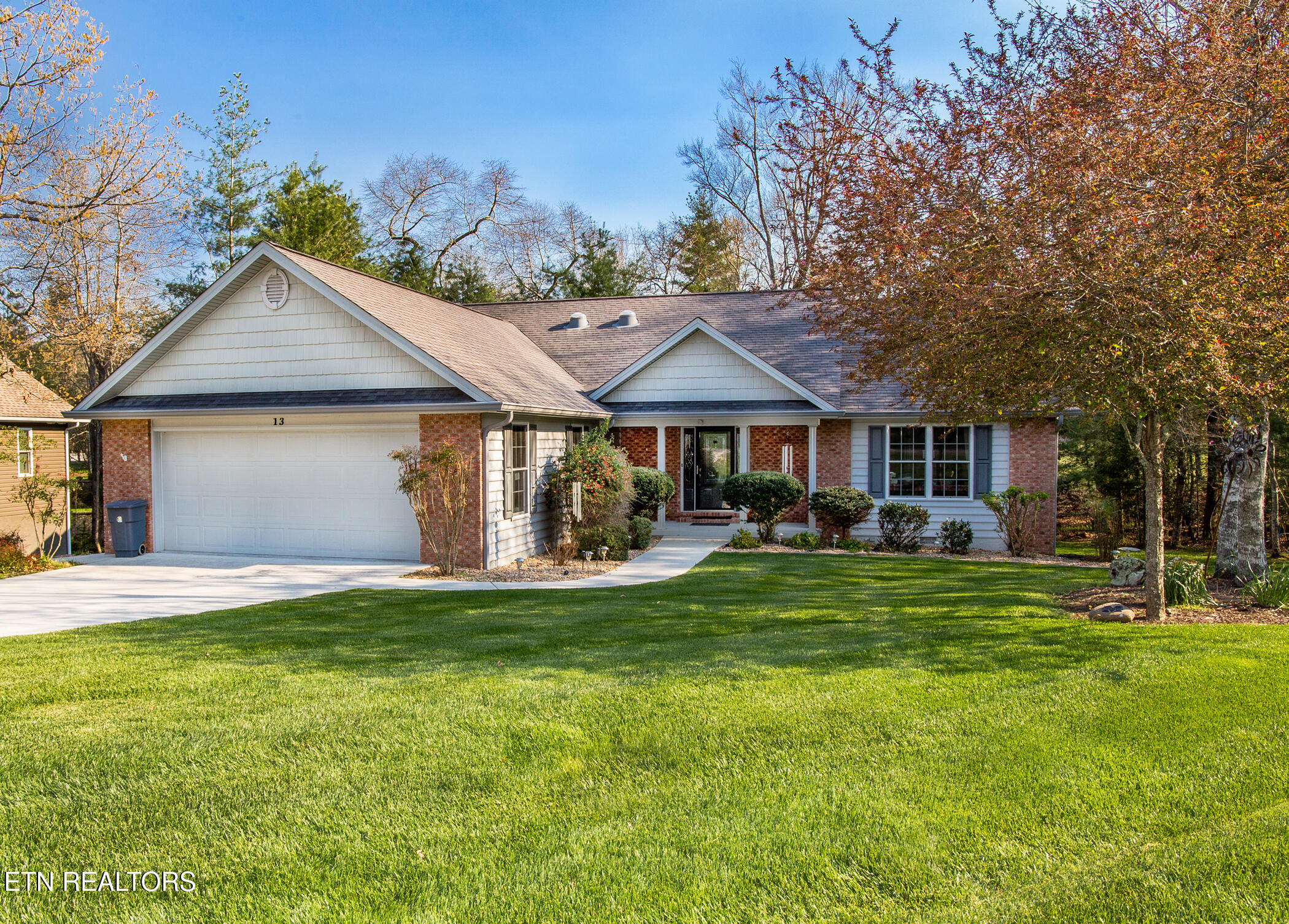 13 Kenwood Court Crossville TN 38558