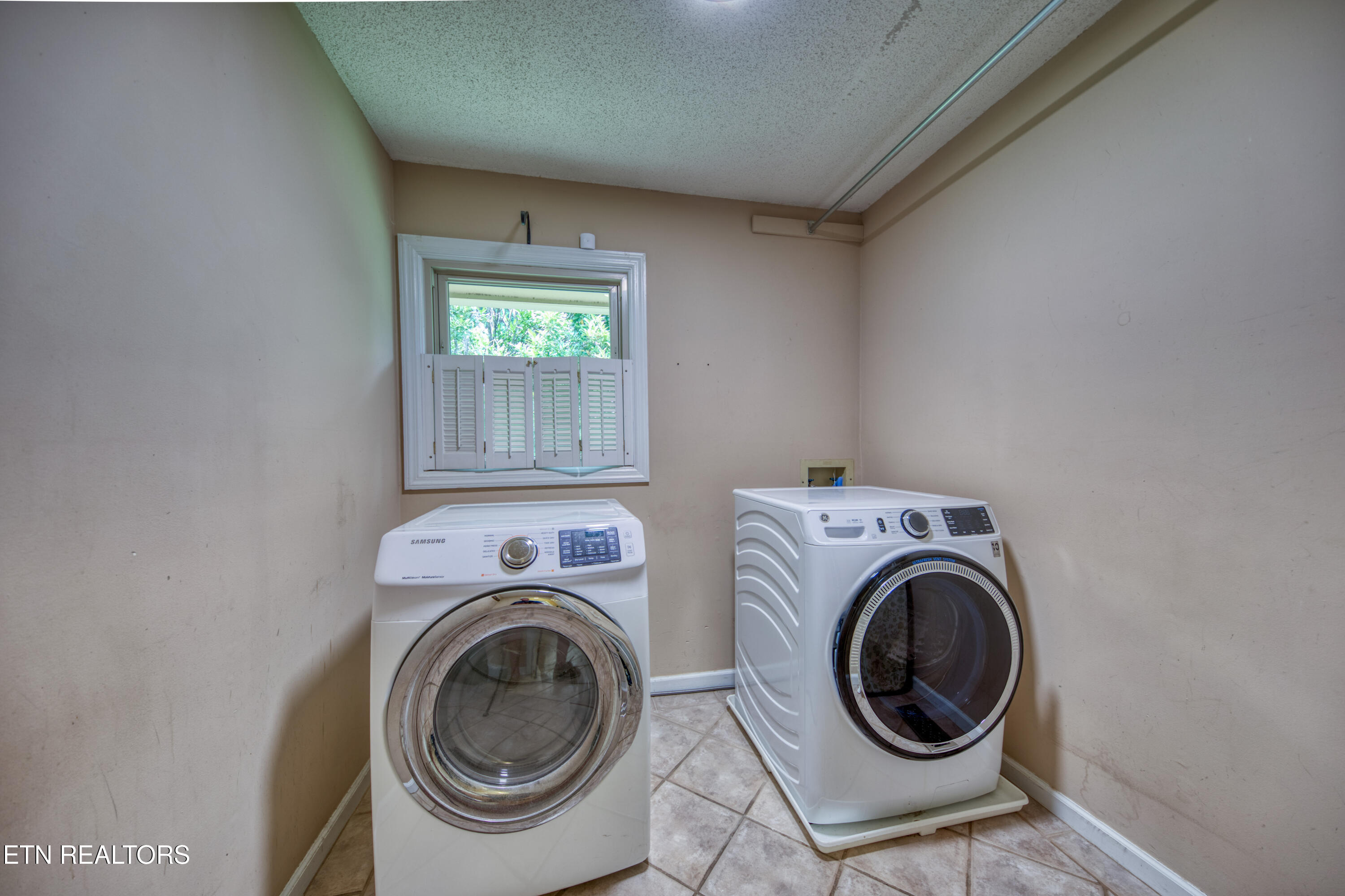 909 Woodsmoke Circle Knoxville TN 37934