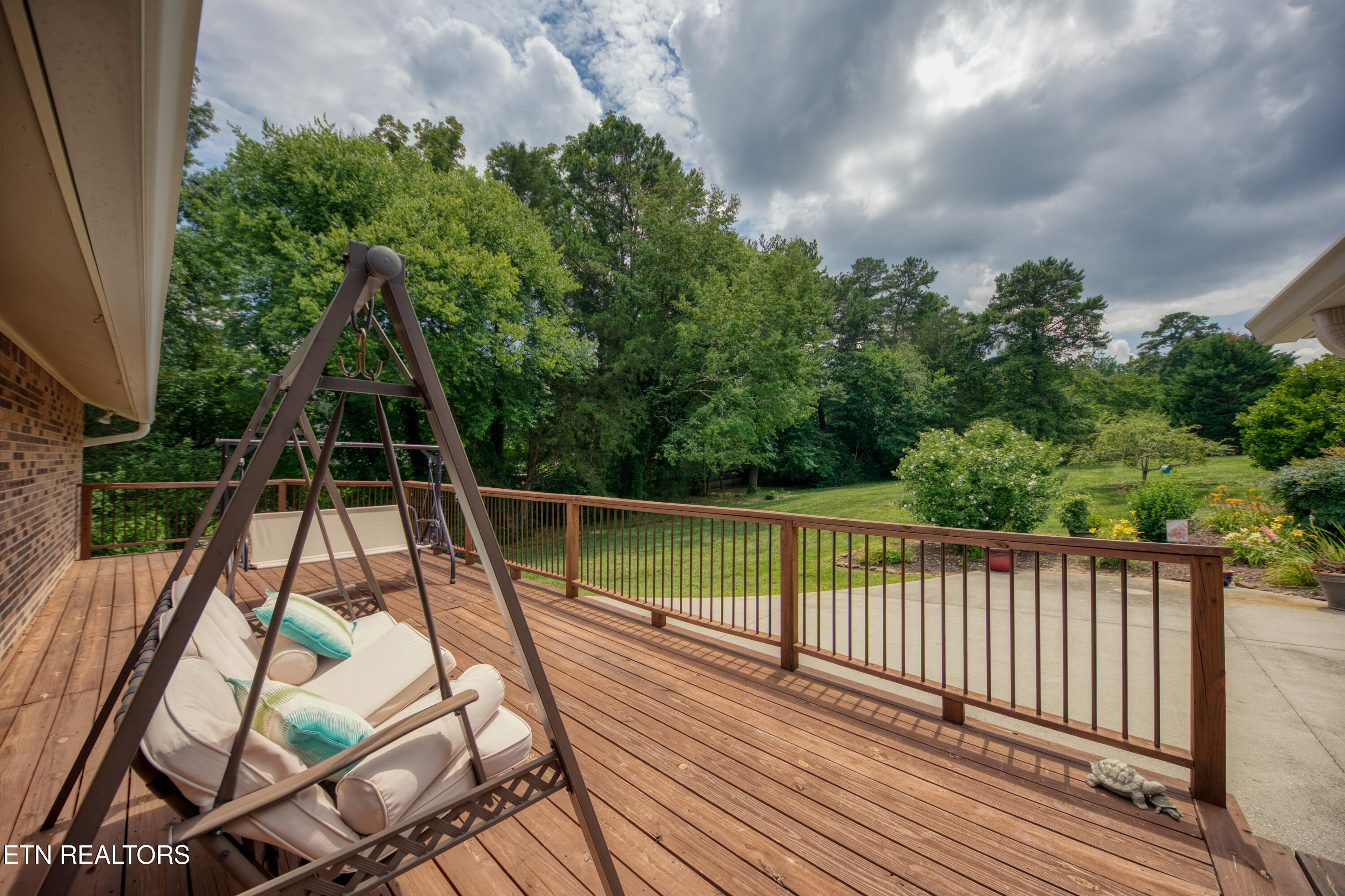 909 Woodsmoke Circle Knoxville TN 37934