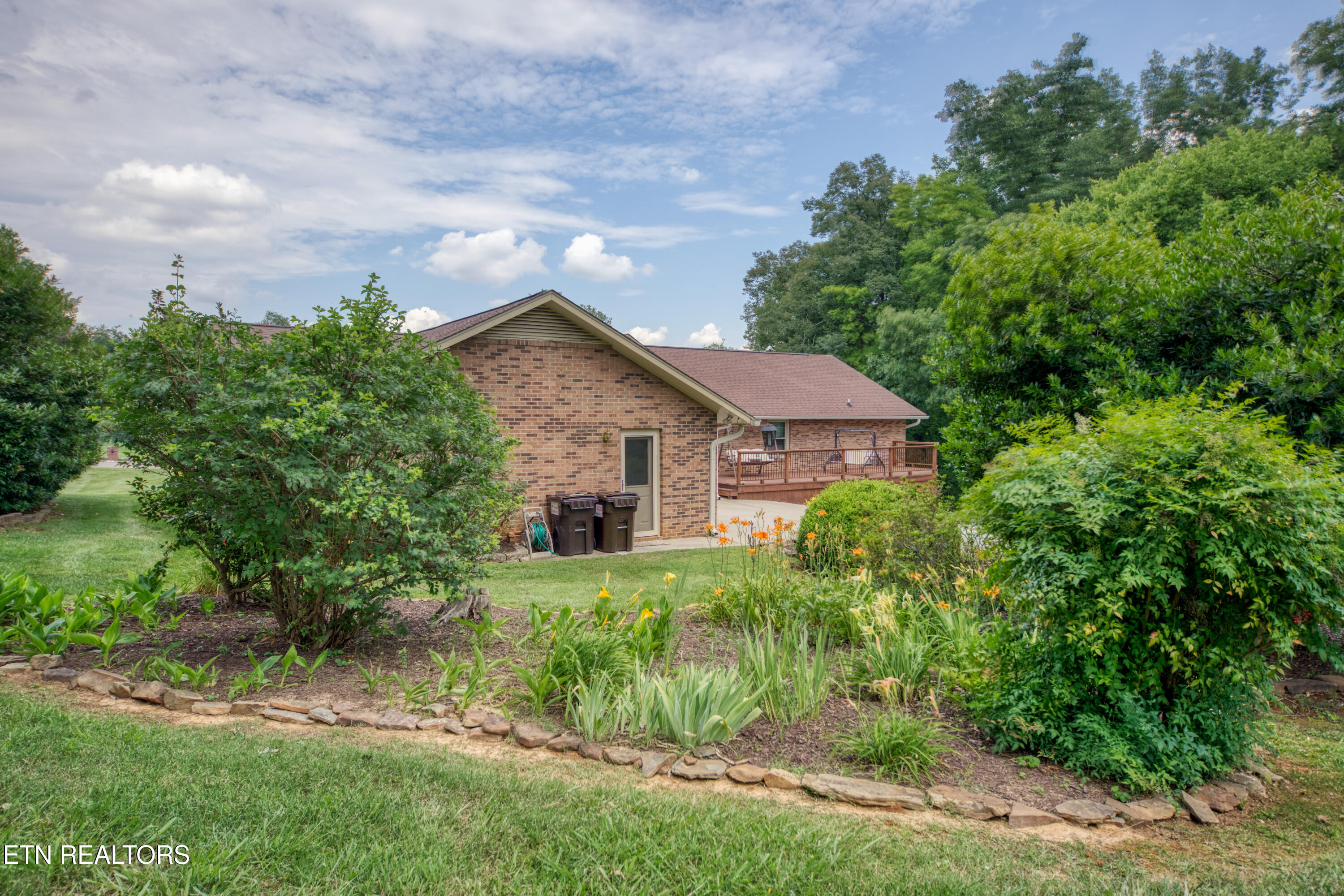909 Woodsmoke Circle Knoxville TN 37934