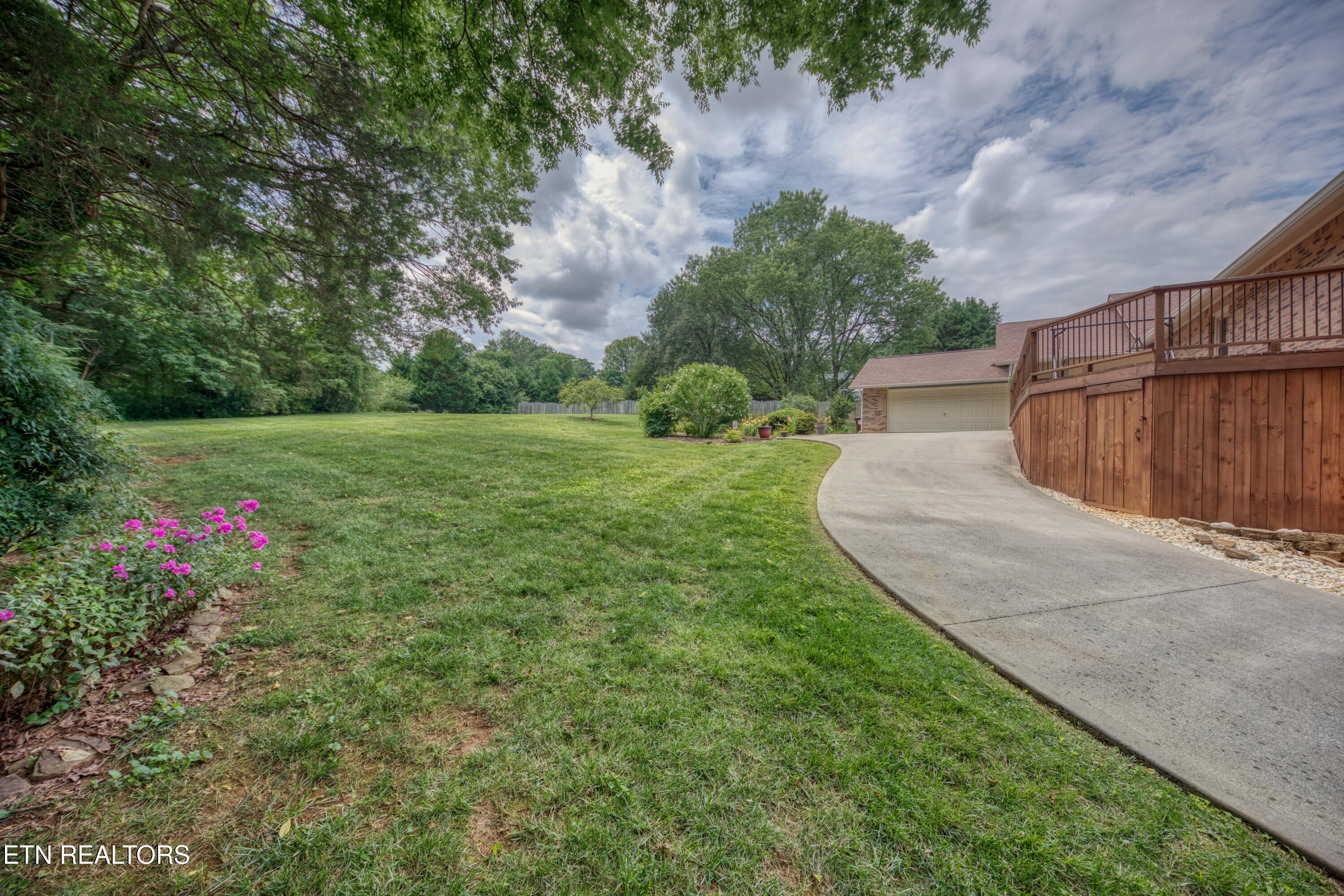 909 Woodsmoke Circle Knoxville TN 37934