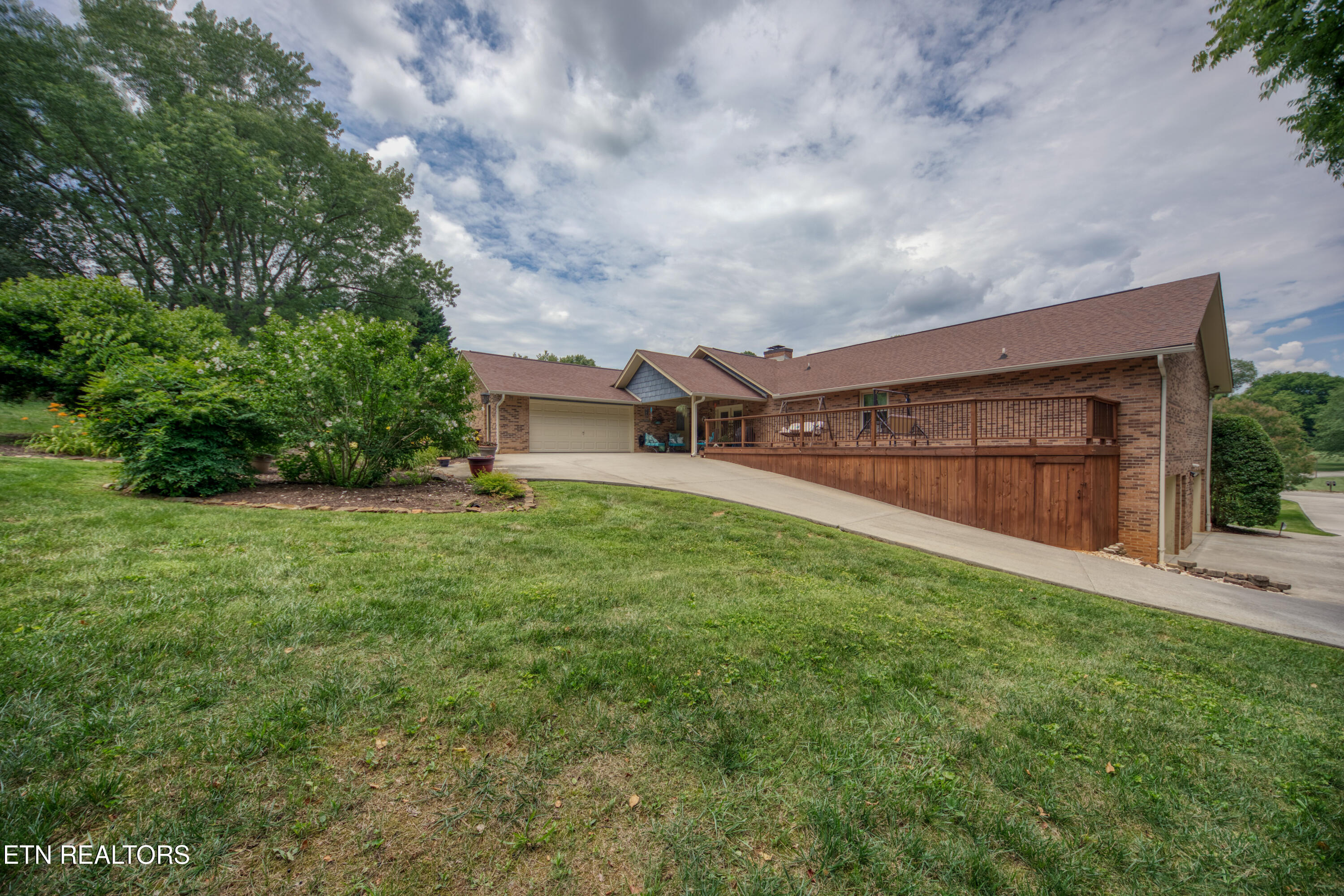909 Woodsmoke Circle Knoxville TN 37934