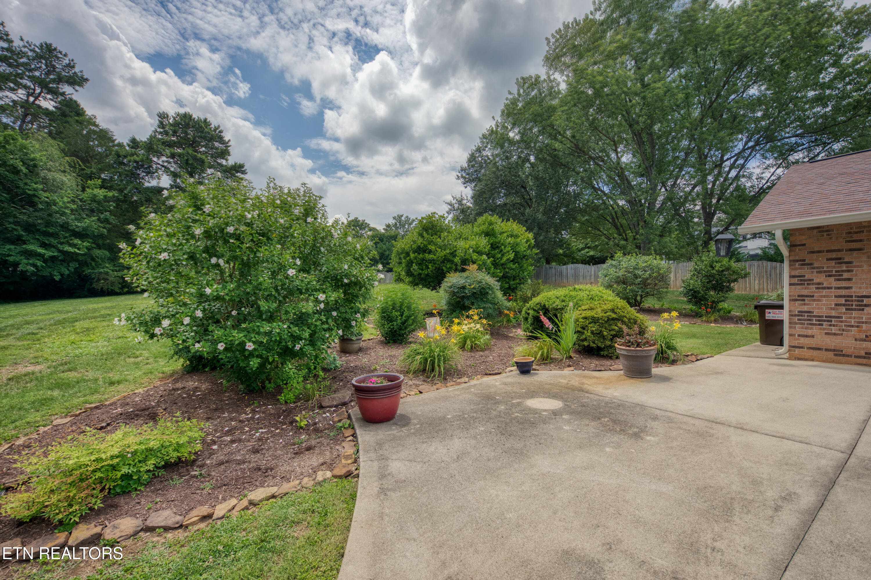 909 Woodsmoke Circle Knoxville TN 37934
