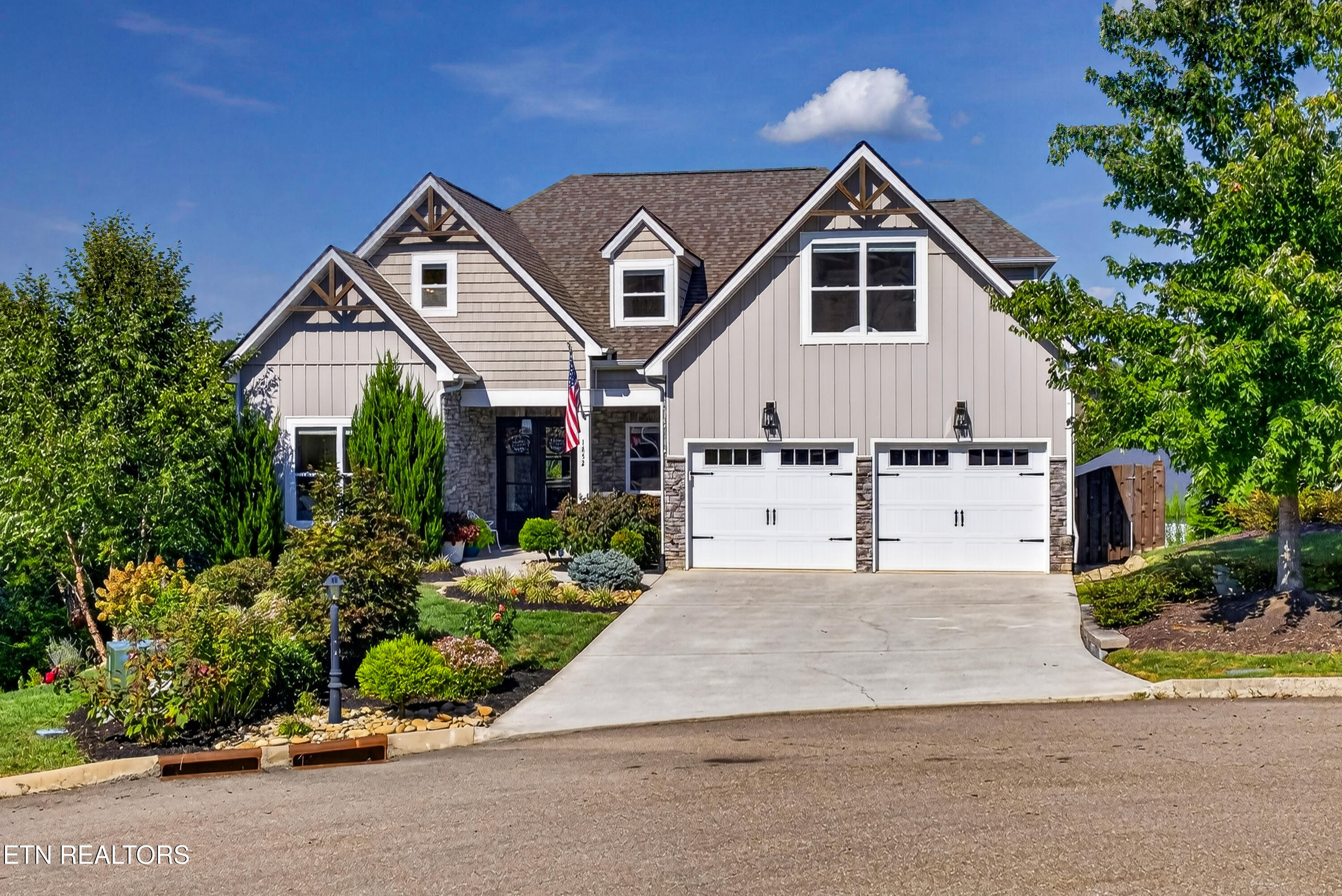 1852 Pierceson Point Lane Knoxville TN 37932