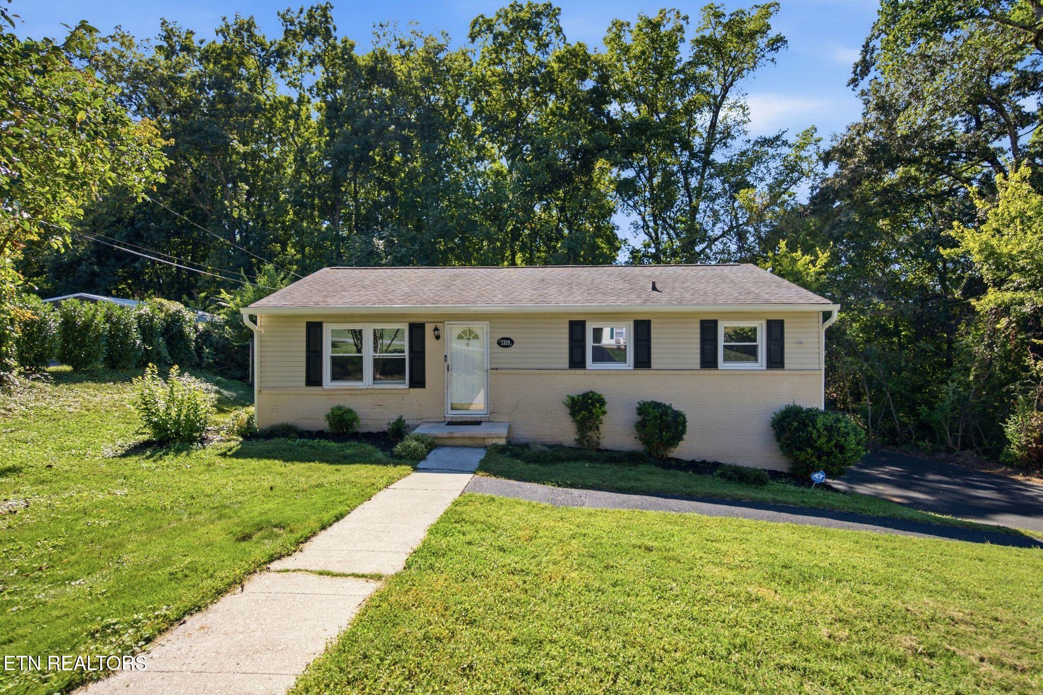 1319 Pandora Road Knoxville TN 37919