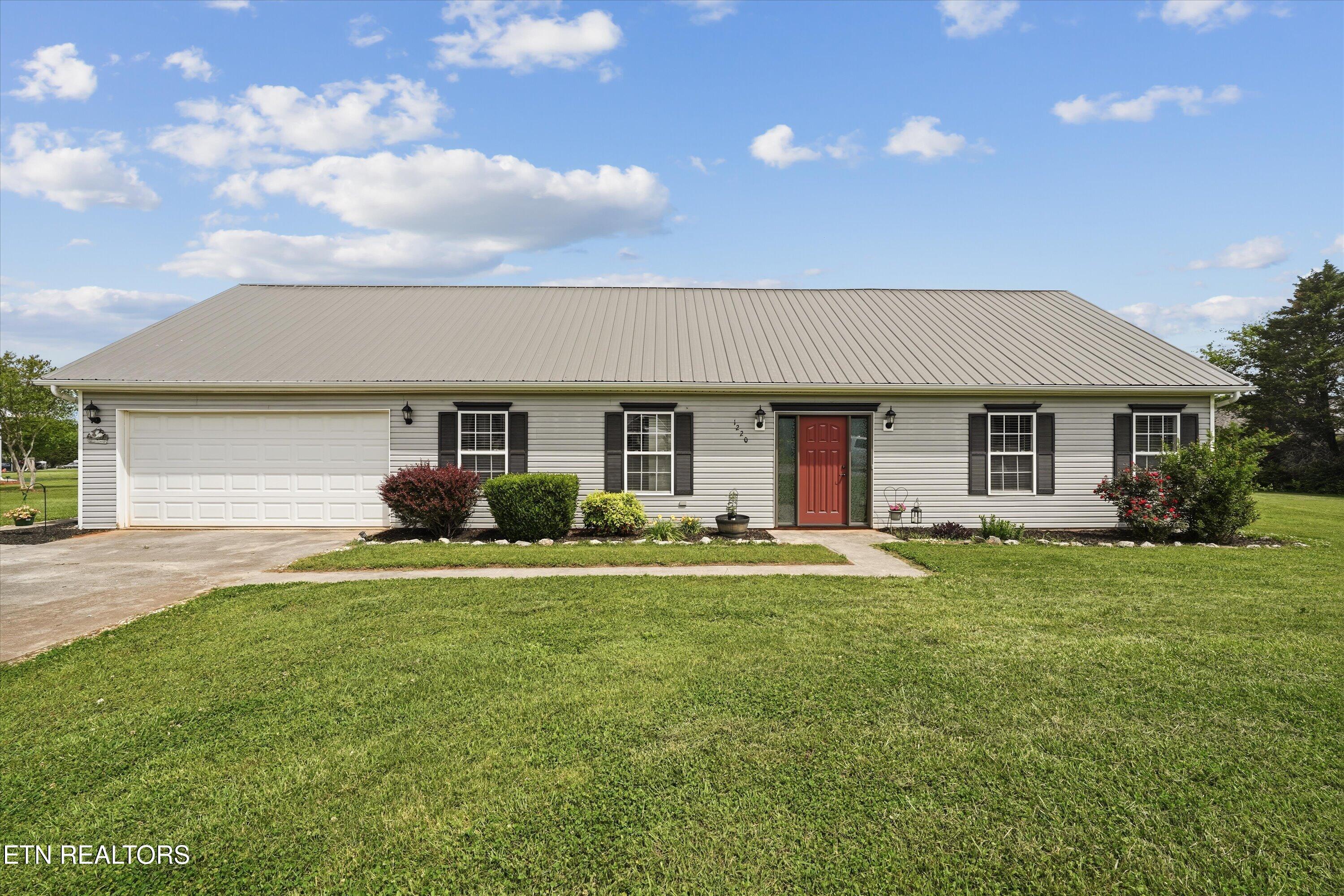 1220 Christianburg Lane Sweetwater TN 37874