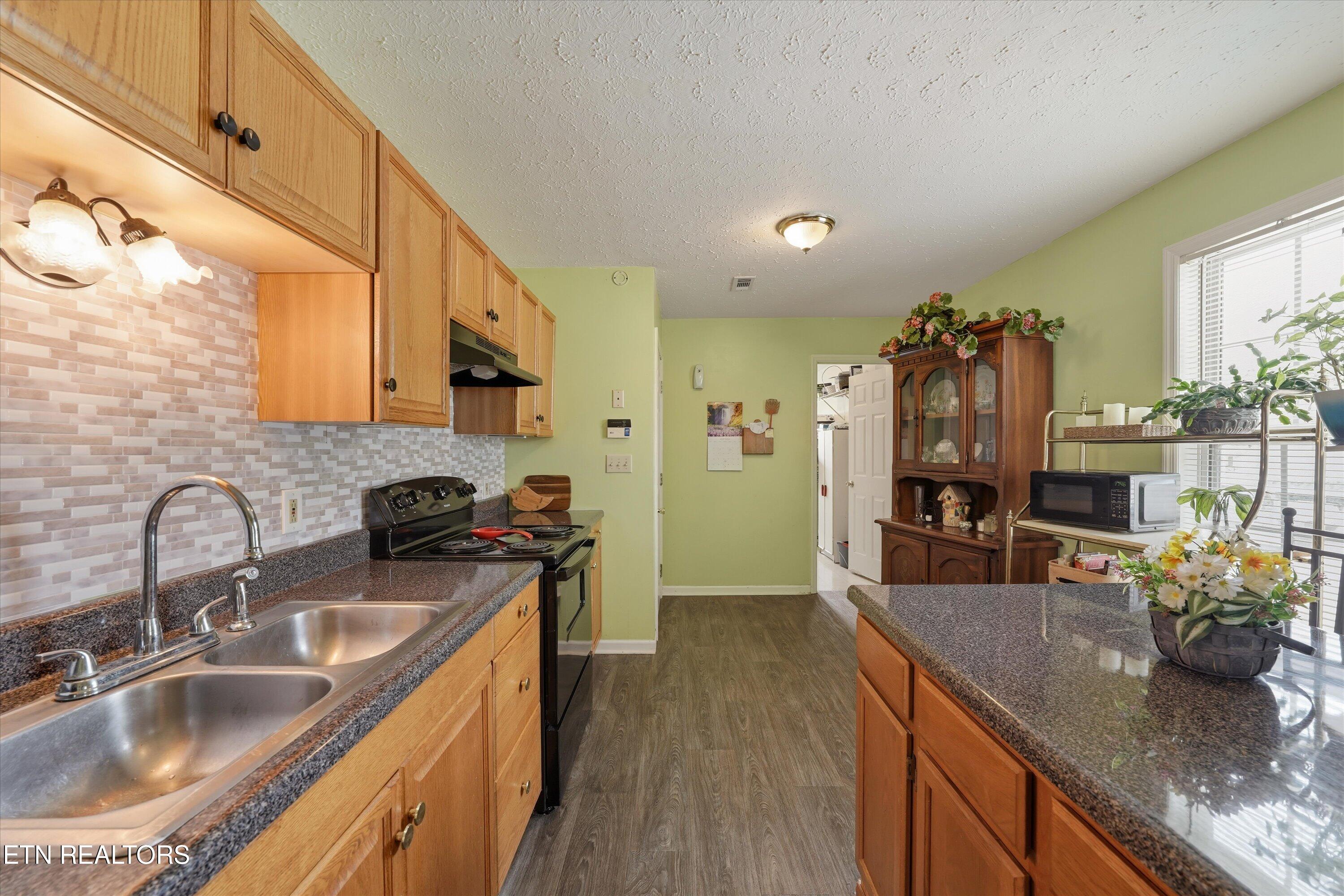 1220 Christianburg Lane Sweetwater TN 37874