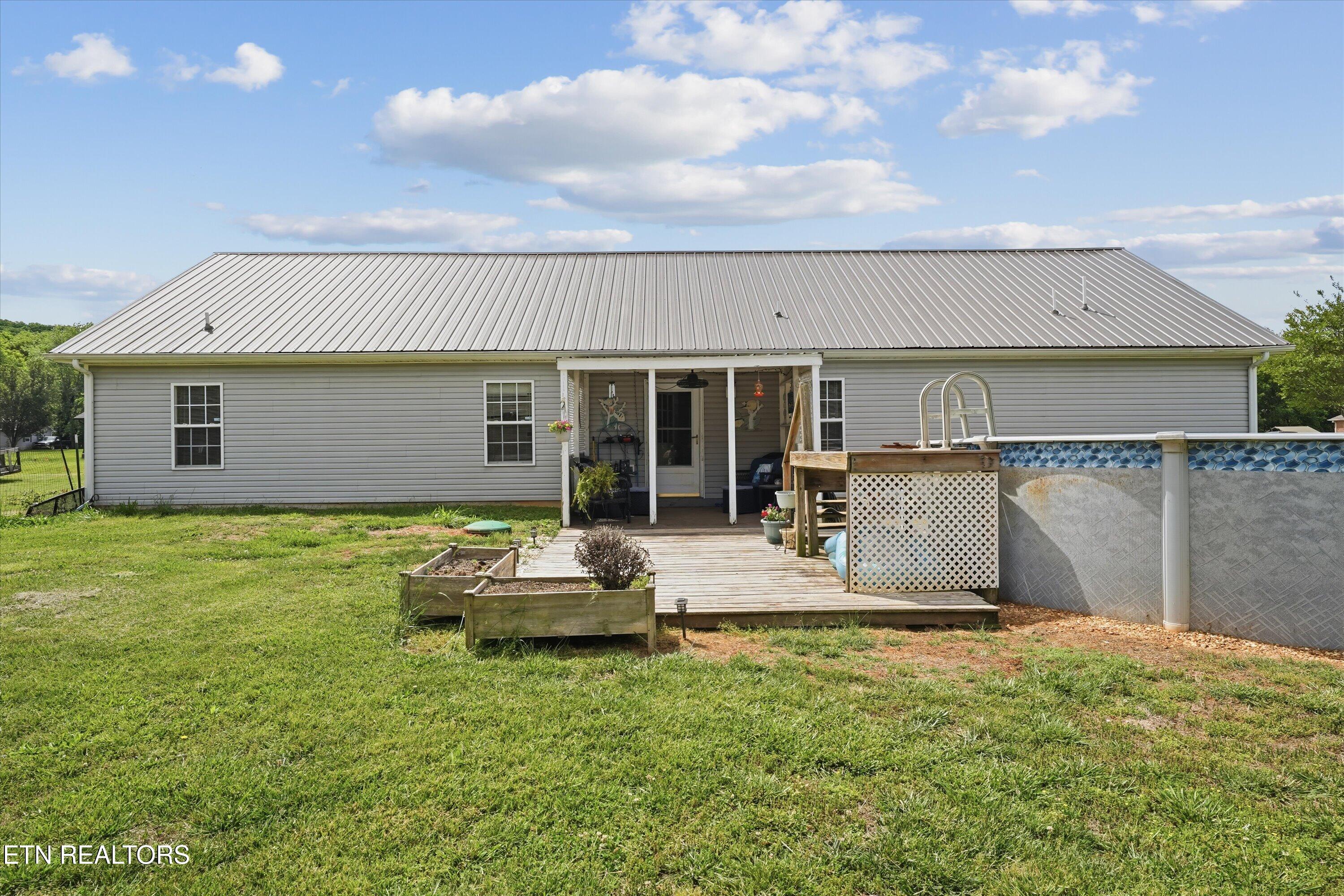 1220 Christianburg Lane Sweetwater TN 37874