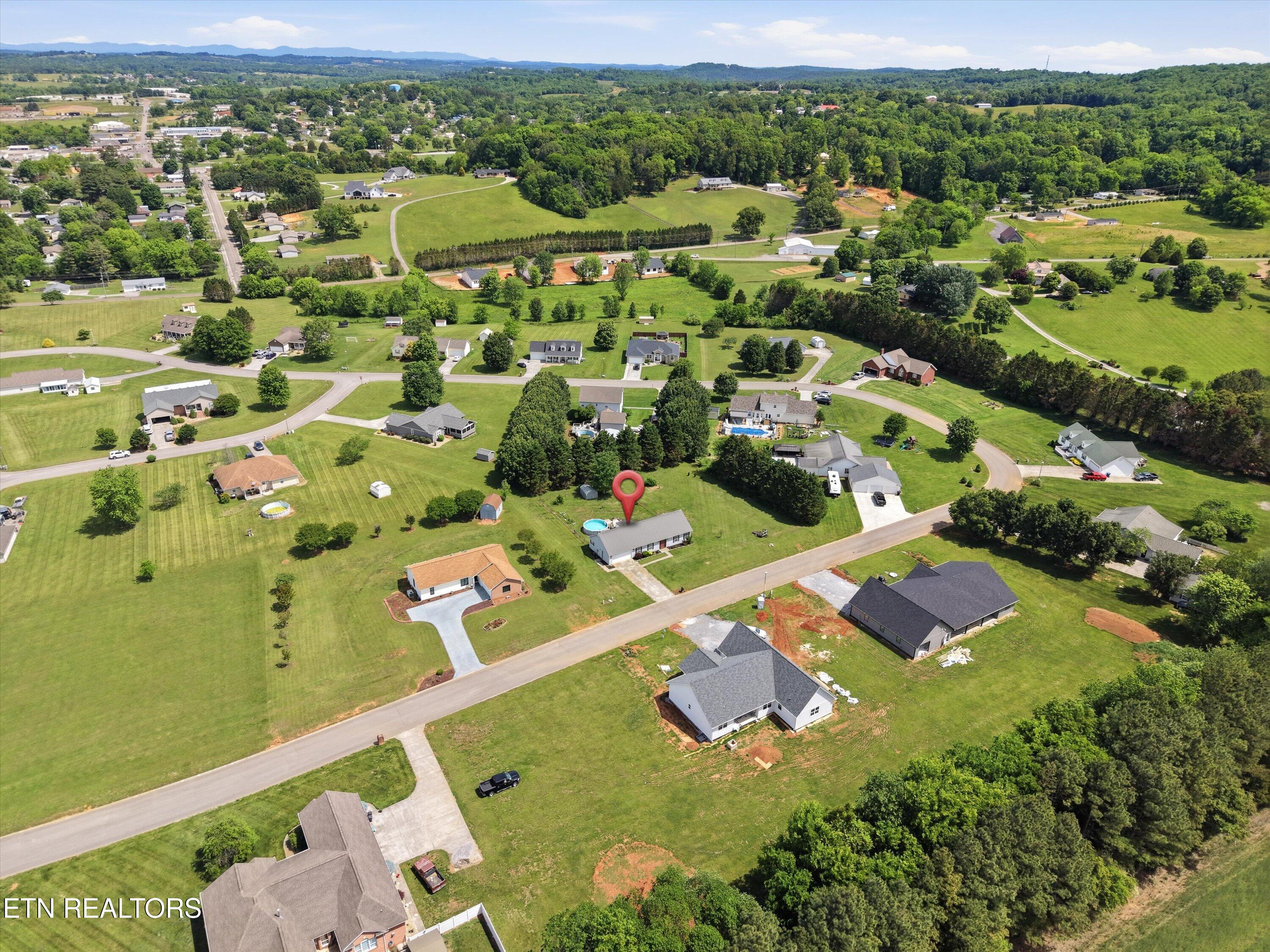 1220 Christianburg Lane Sweetwater TN 37874