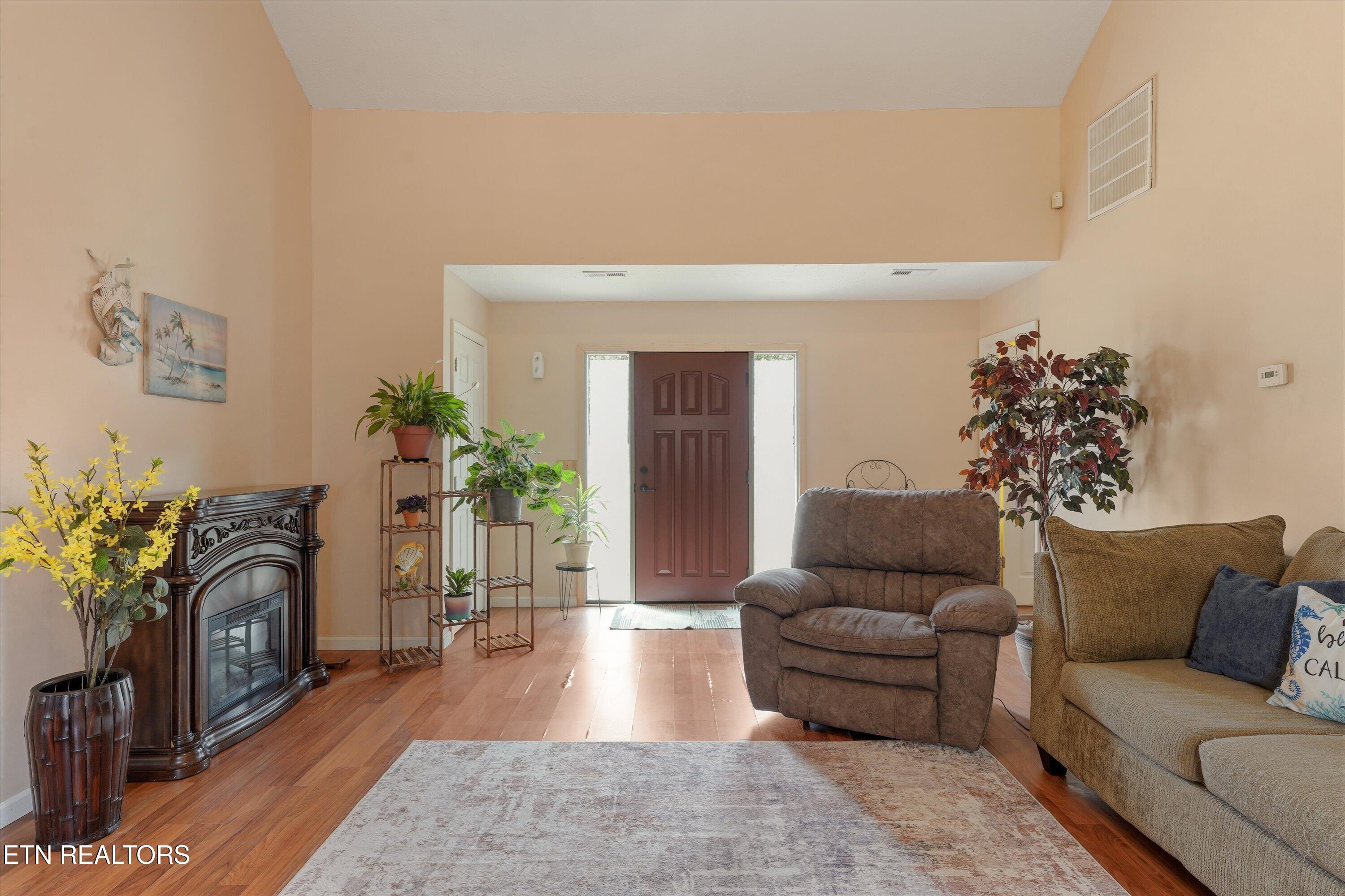 1220 Christianburg Lane Sweetwater TN 37874