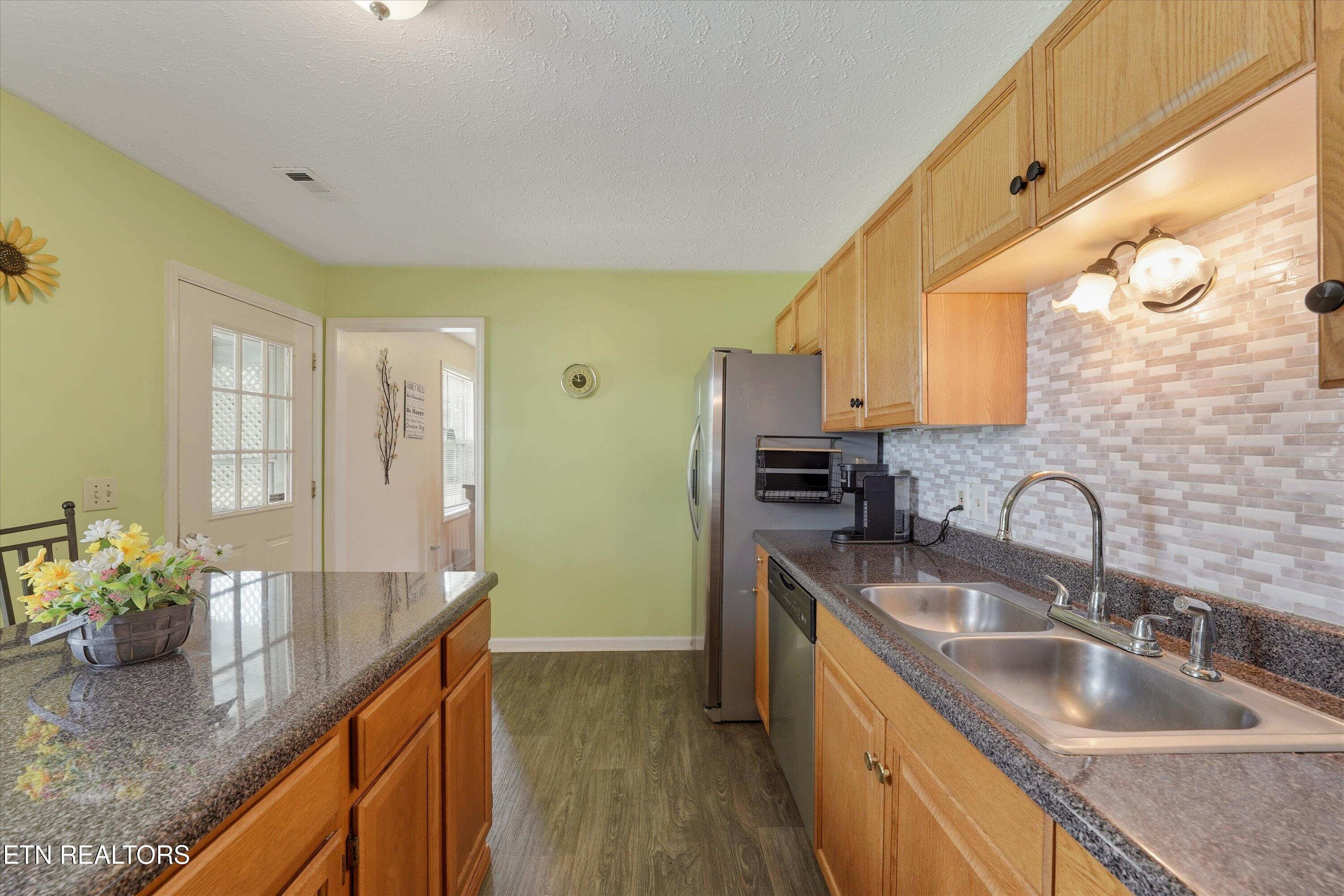 1220 Christianburg Lane Sweetwater TN 37874