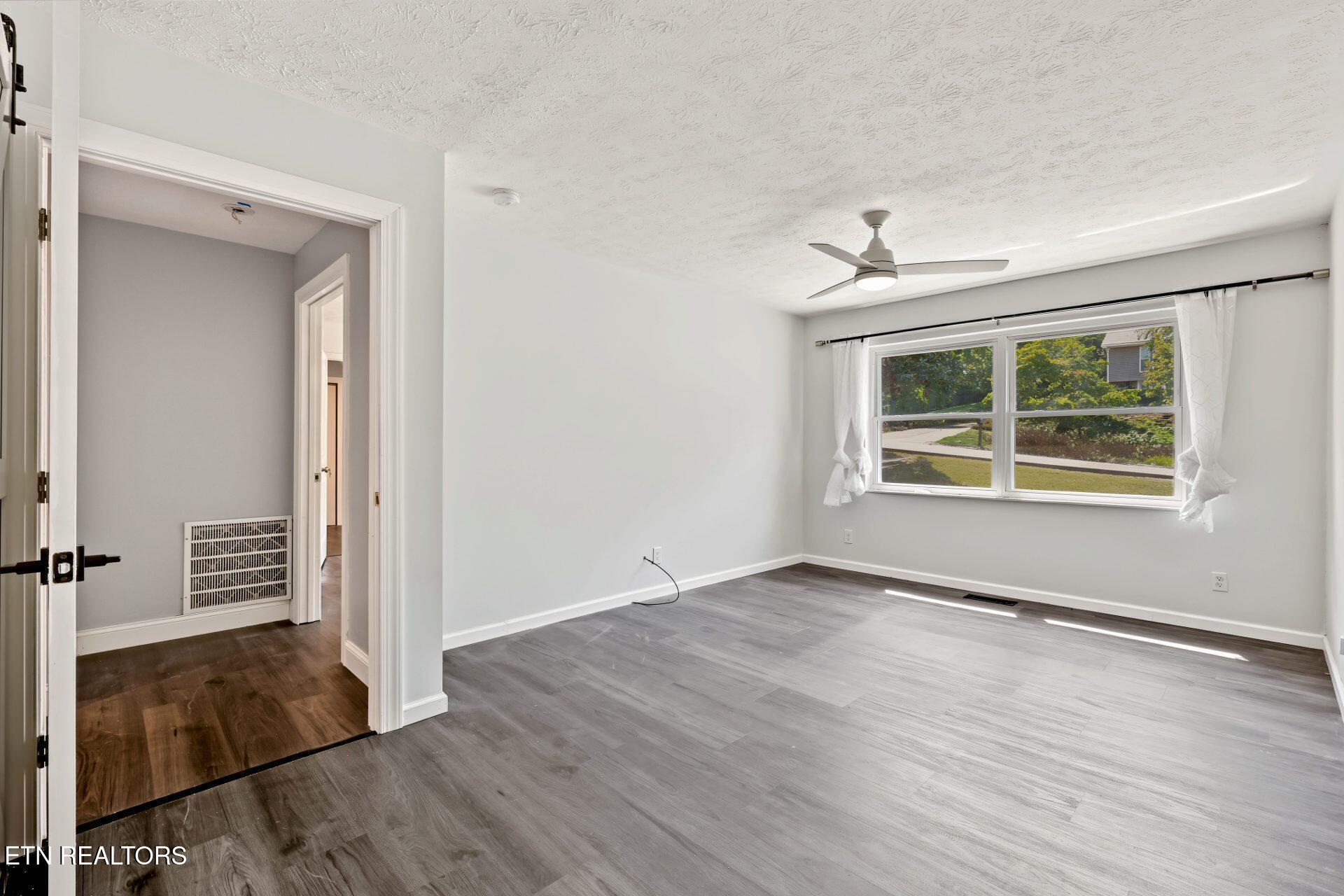 14 Cooper Lane Oak Ridge TN 37830