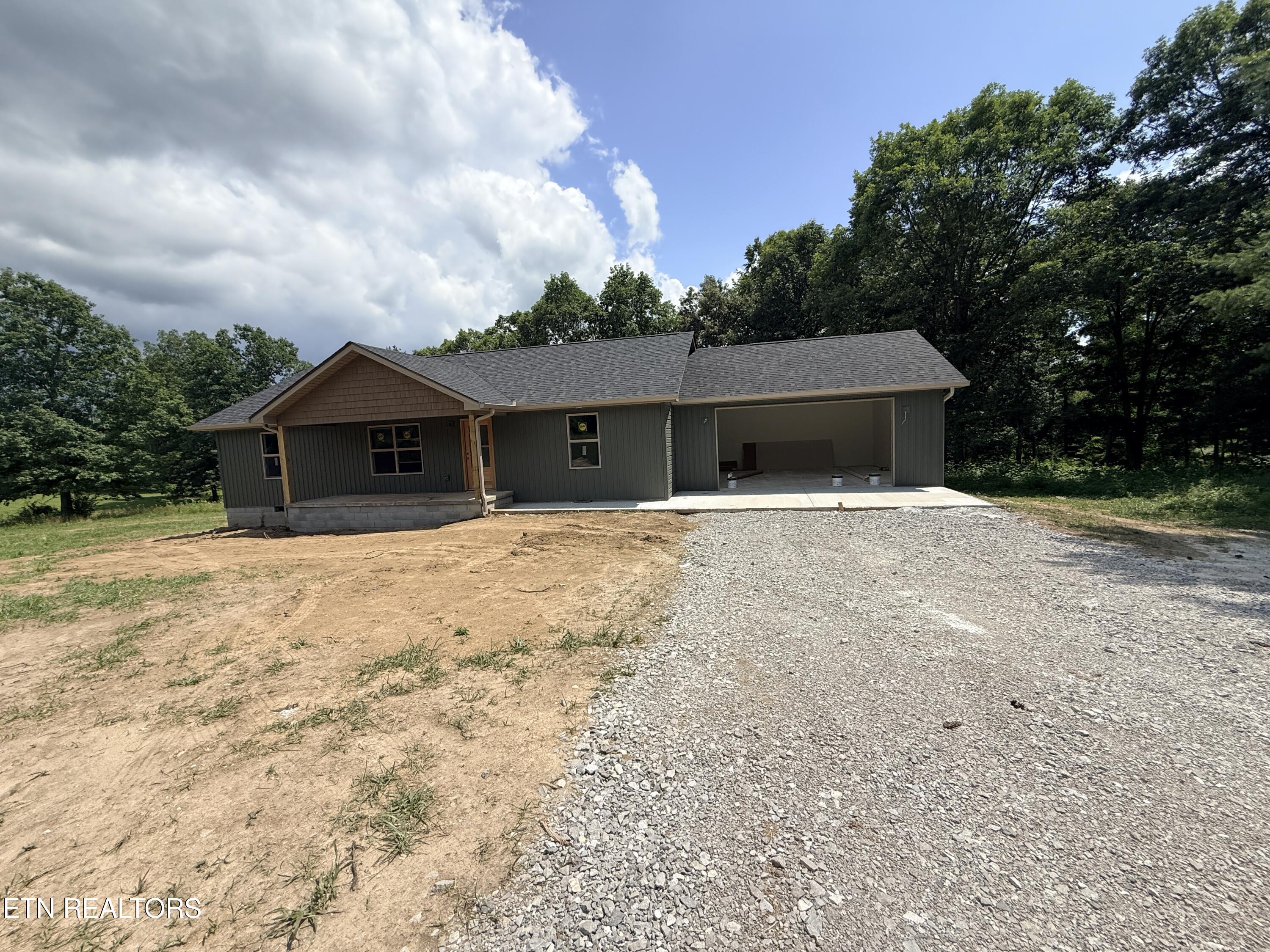 352 Old Wes Baldwin Road Jamestown TN 38556
