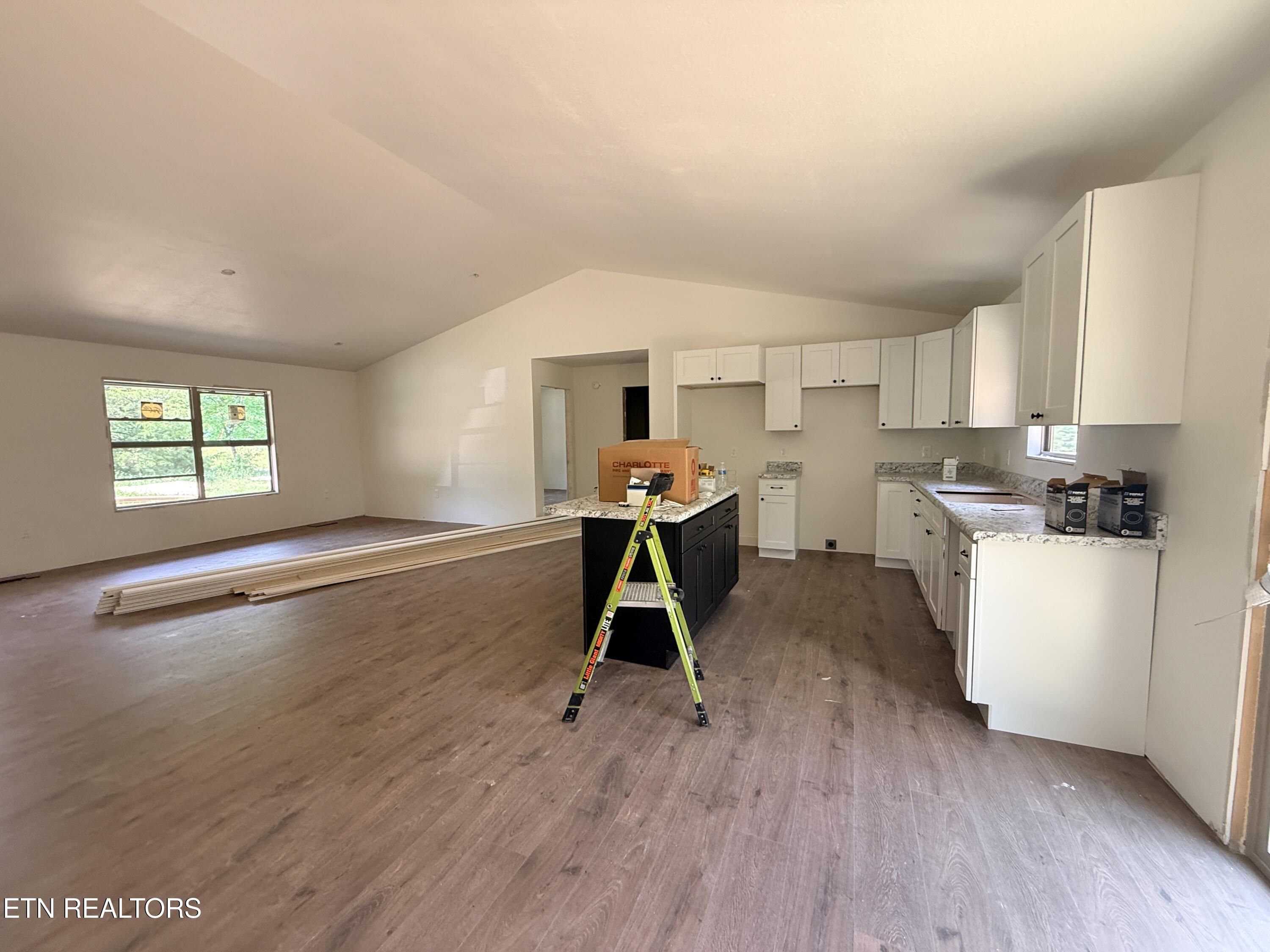 352 Old Wes Baldwin Road Jamestown TN 38556