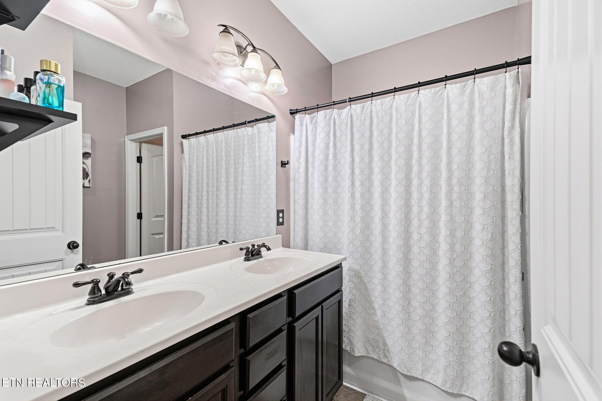 2408 Talbott Way Powell TN 37849