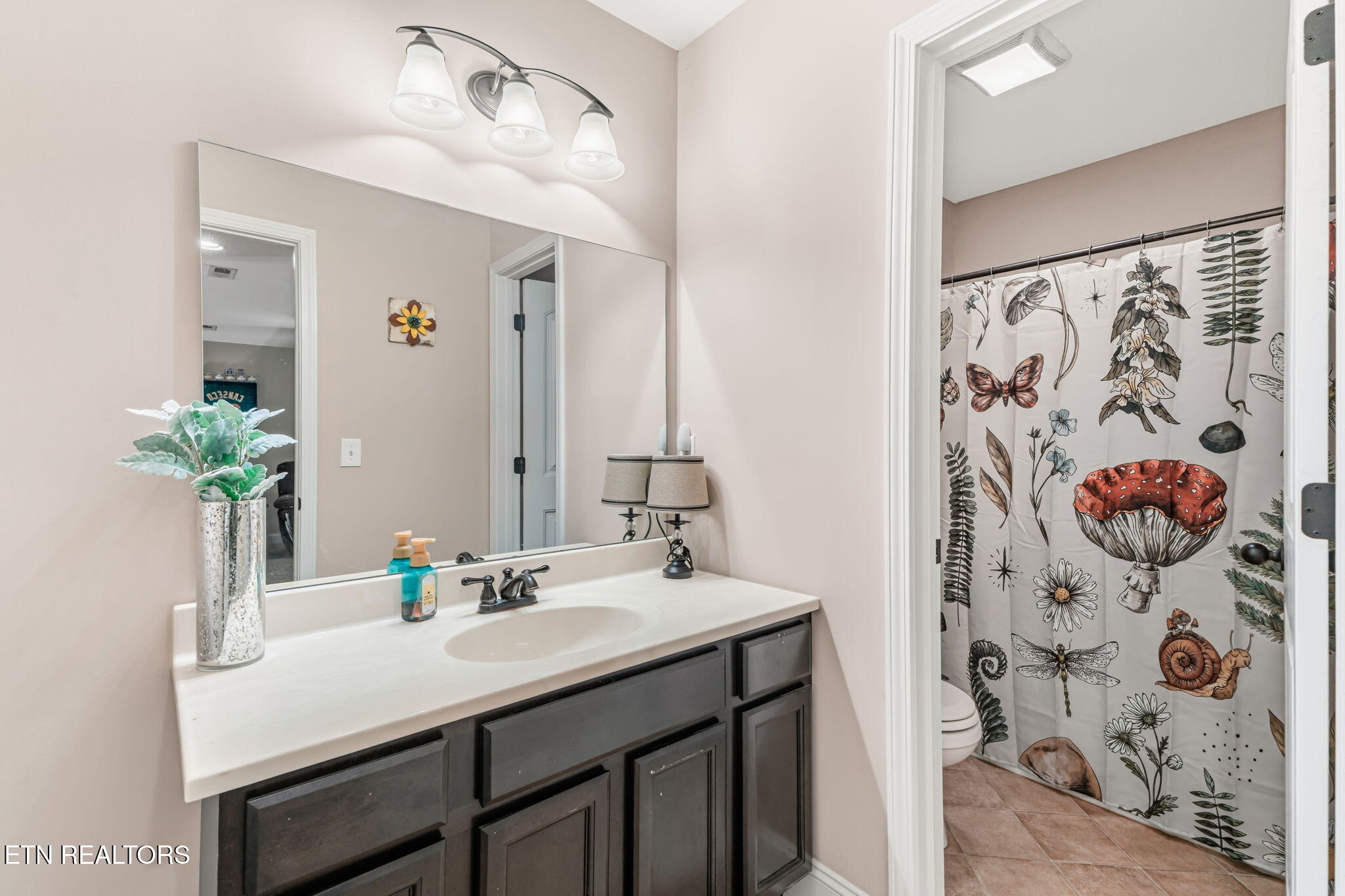 2408 Talbott Way Powell TN 37849