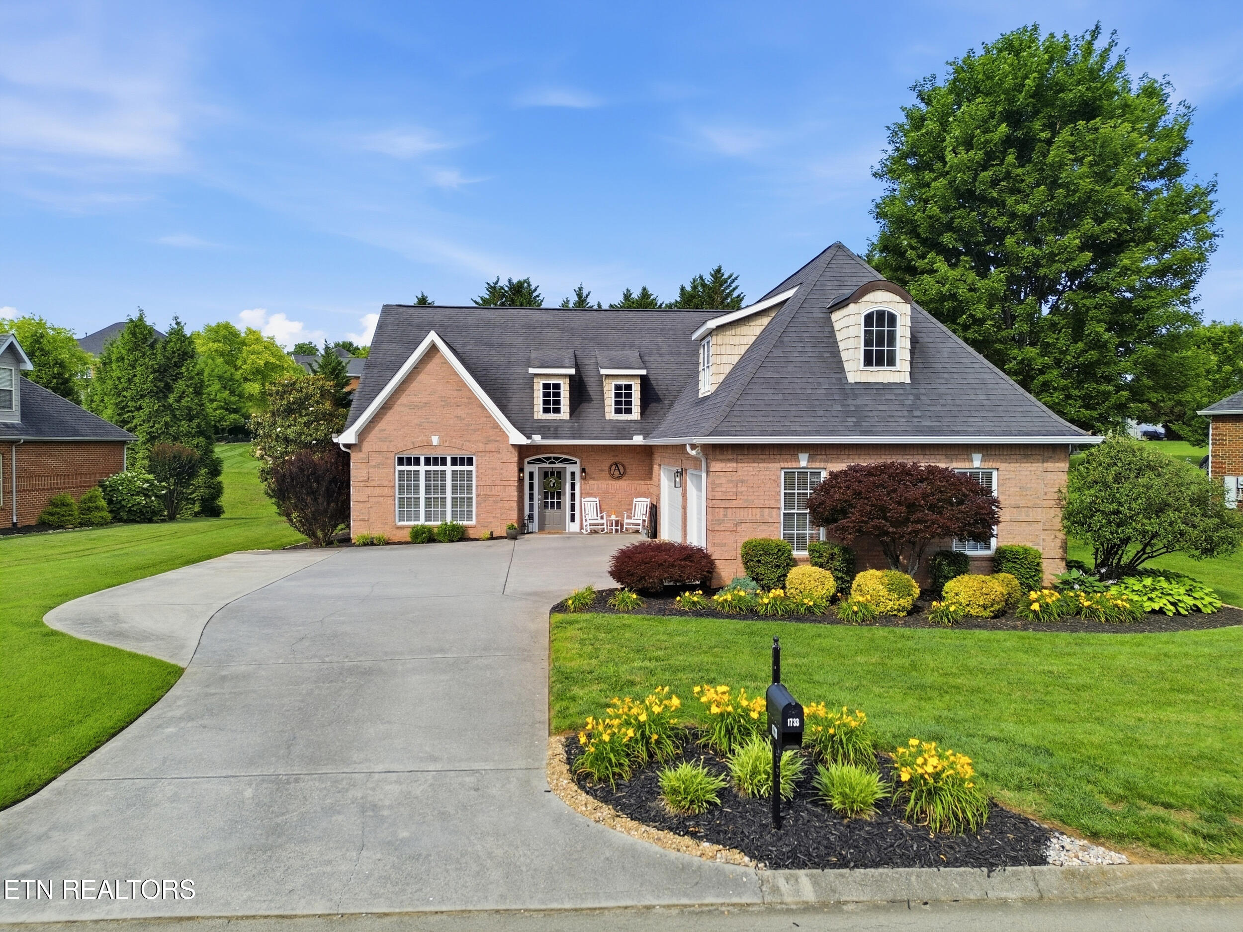1733 Burnside Drive Maryville TN 37801