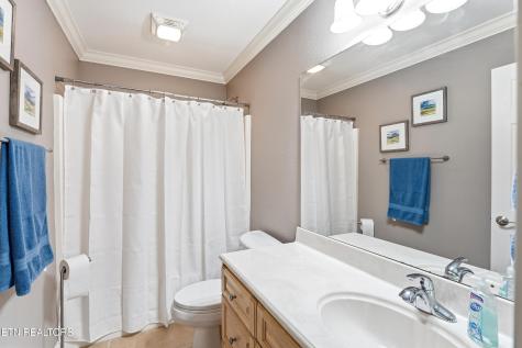 1733 Burnside Drive Maryville TN 37801