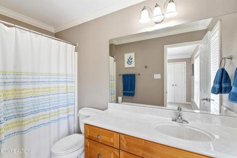 1733 Burnside Drive Maryville TN 37801