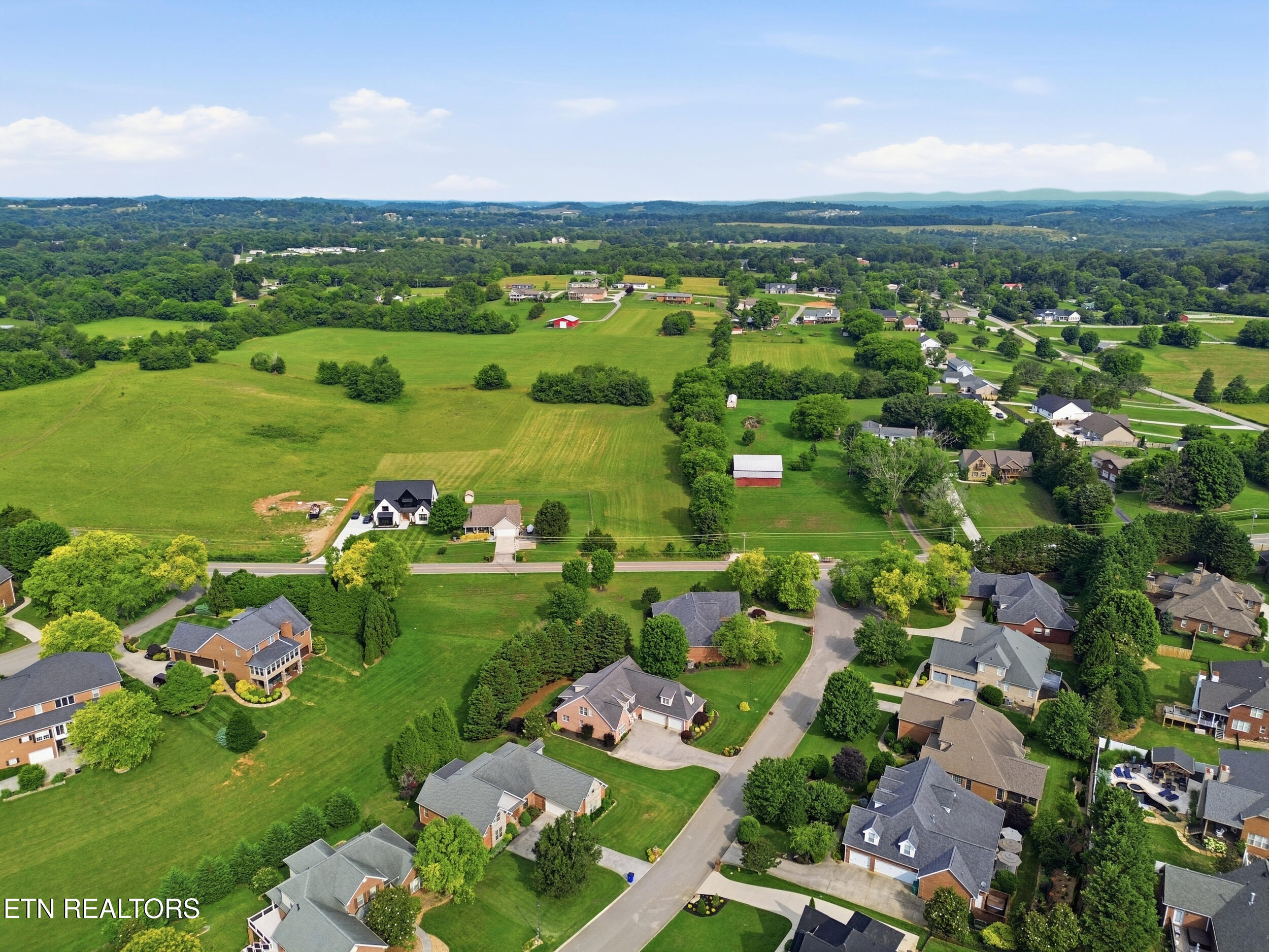 1733 Burnside Drive Maryville TN 37801