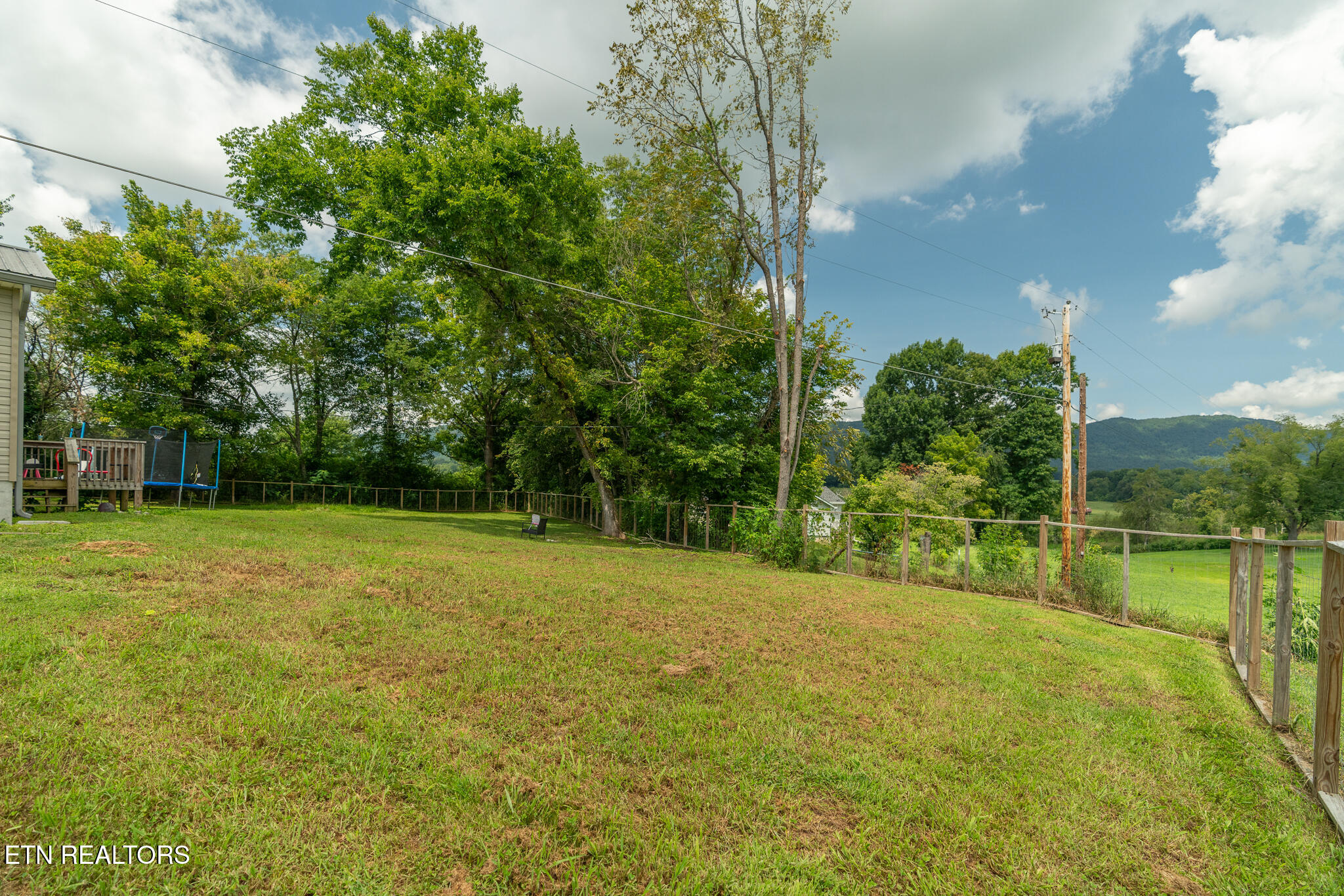 3406 Back Valley Road Speedwell TN 37870