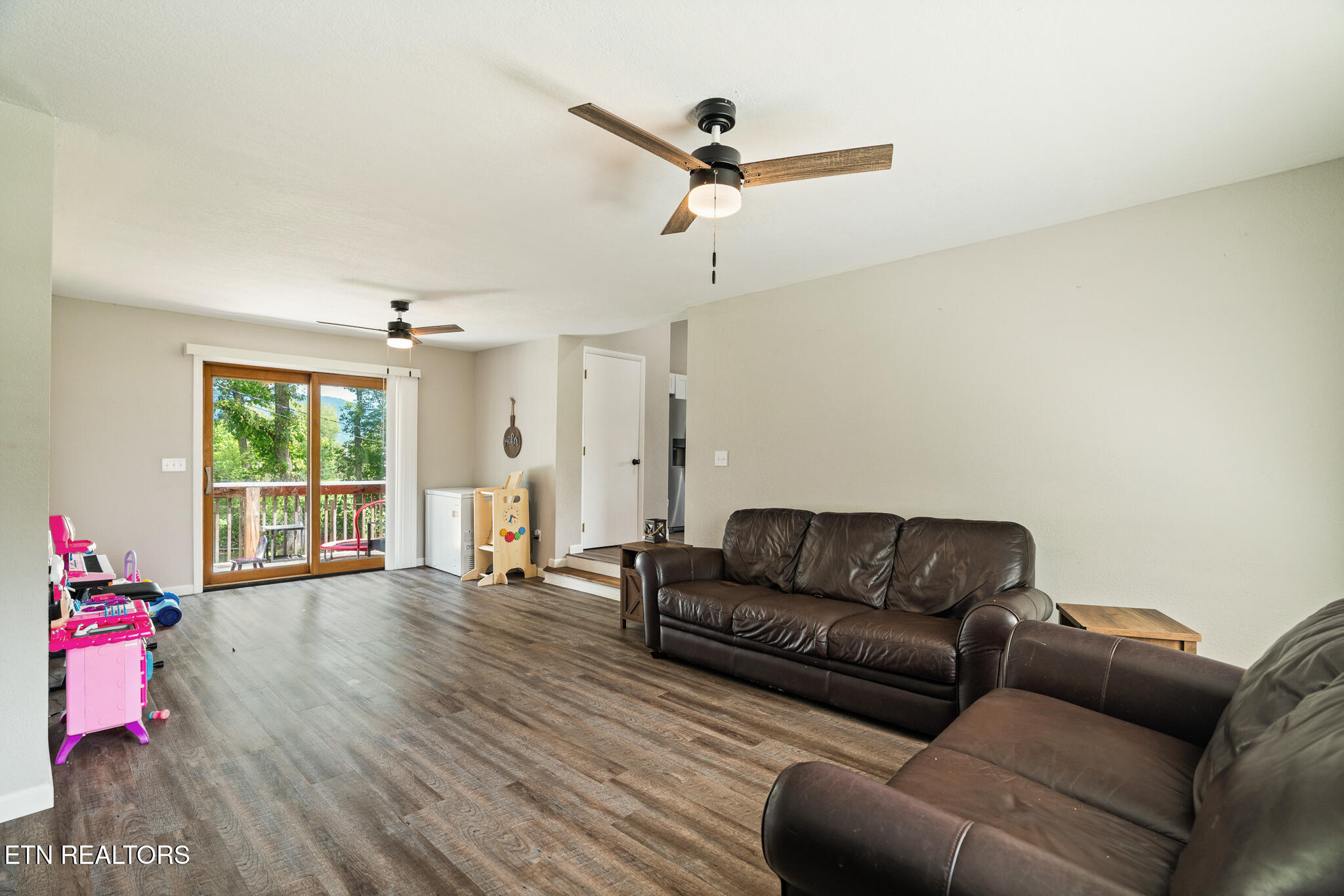 3406 Back Valley Road Speedwell TN 37870