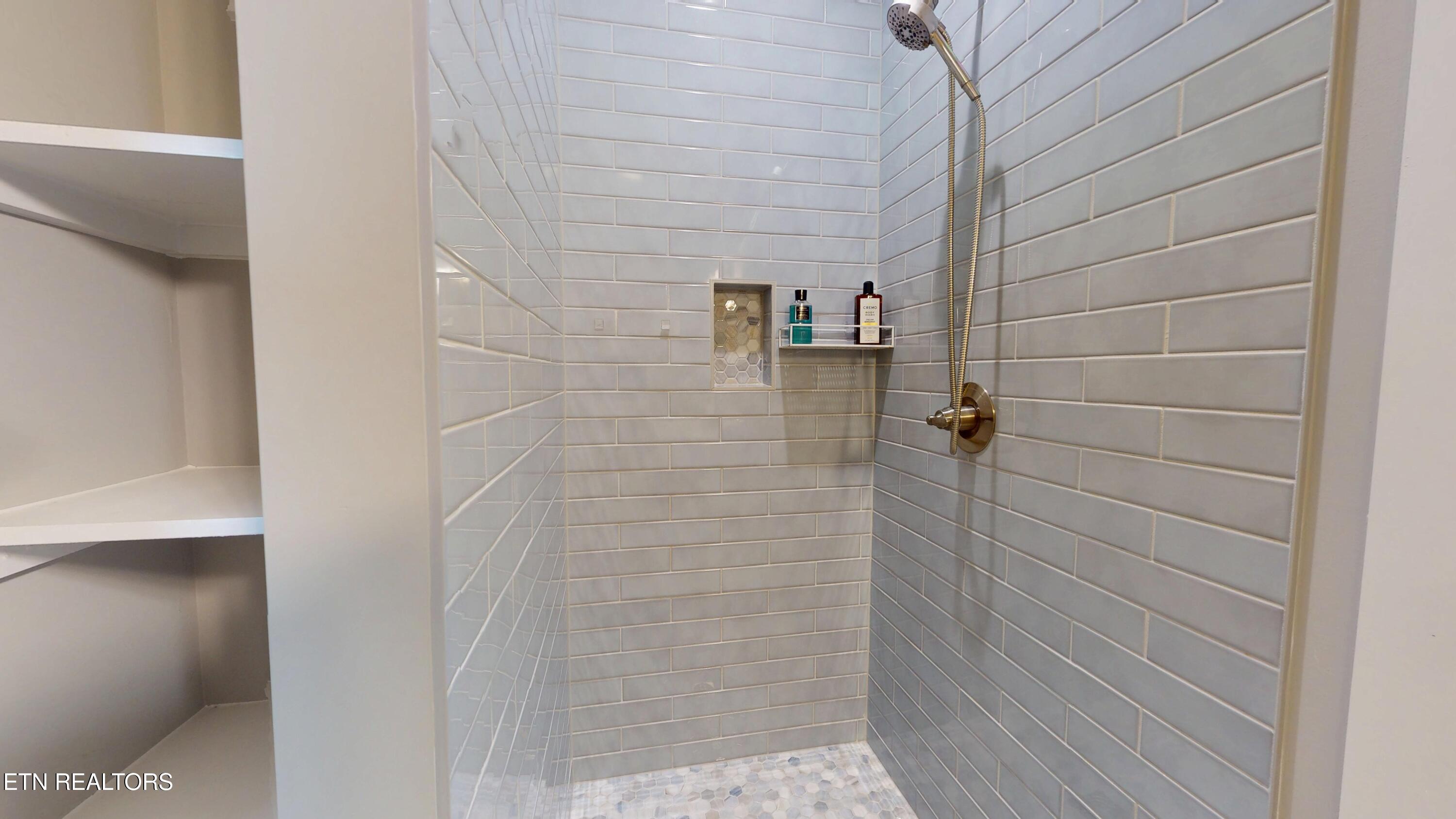 7913 Yellow Jasmine Lane Knoxville TN 37919