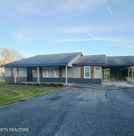 9506 Strawberry Plains Pike Strawberry Plains TN 37871