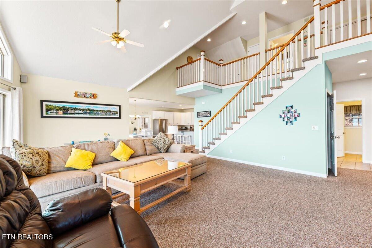 223 Holly Lane Lafollette TN 37766