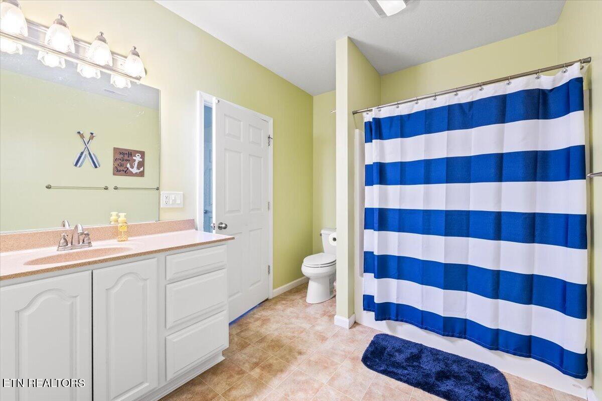 223 Holly Lane Lafollette TN 37766