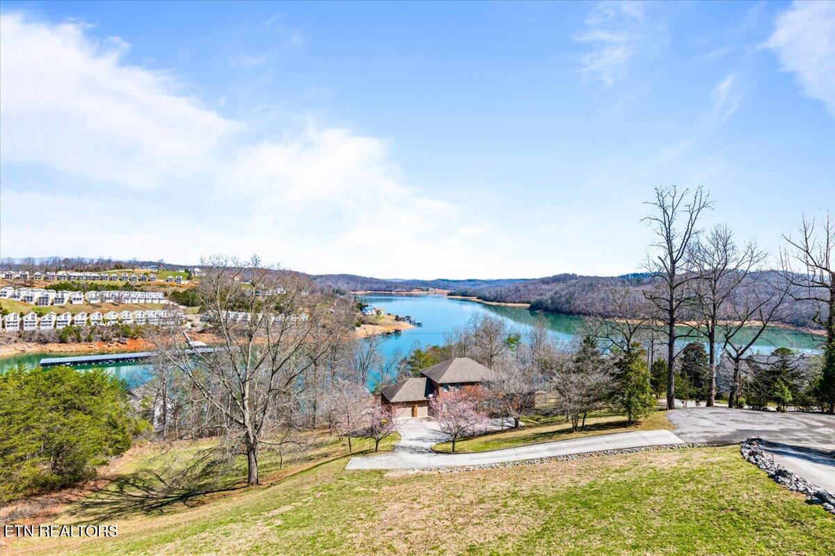223 Holly Lane Lafollette TN 37766