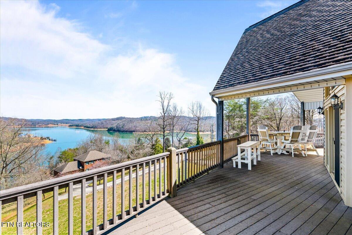 223 Holly Lane Lafollette TN 37766