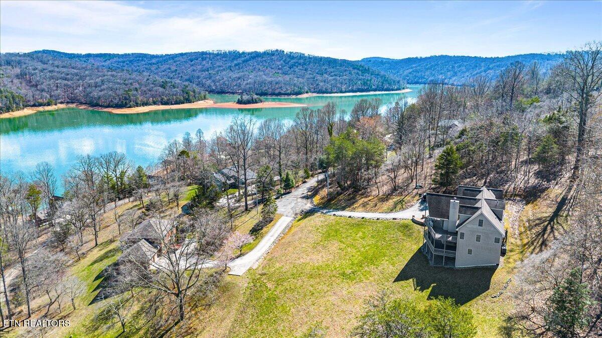 223 Holly Lane Lafollette TN 37766