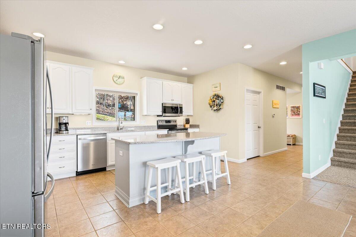 223 Holly Lane Lafollette TN 37766